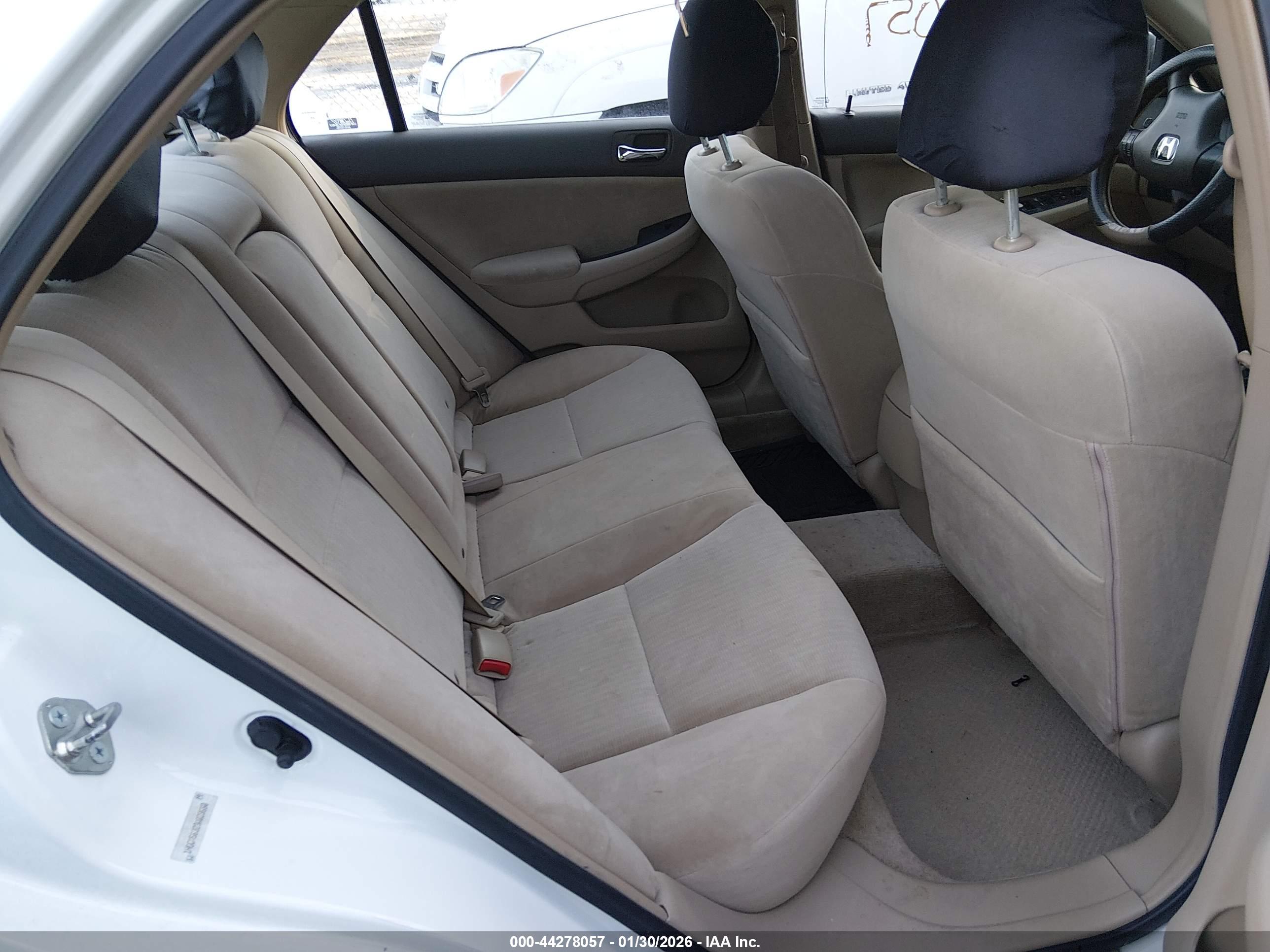 HONDA ACCORD image 8