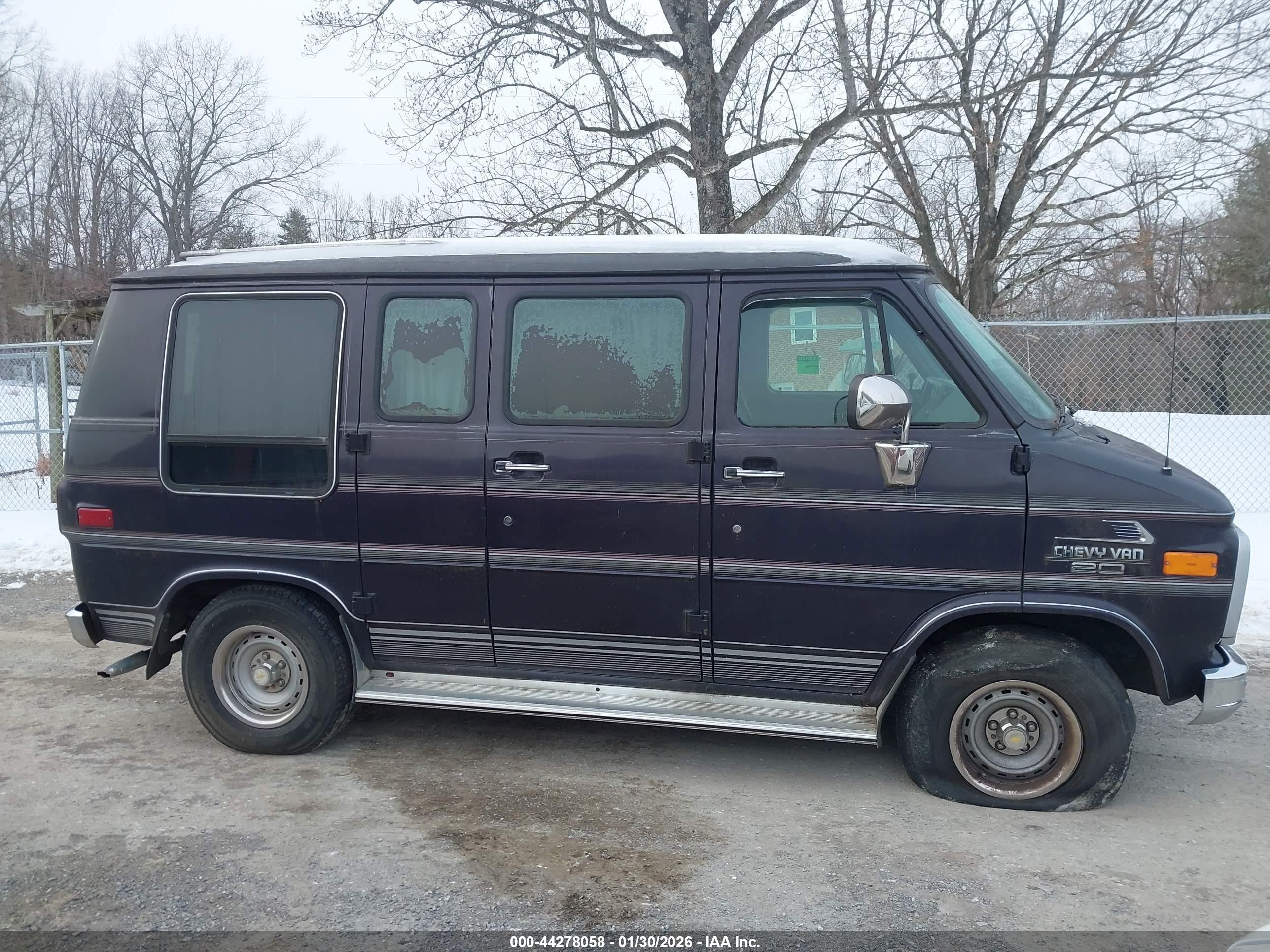CHEVROLET G20 image 6