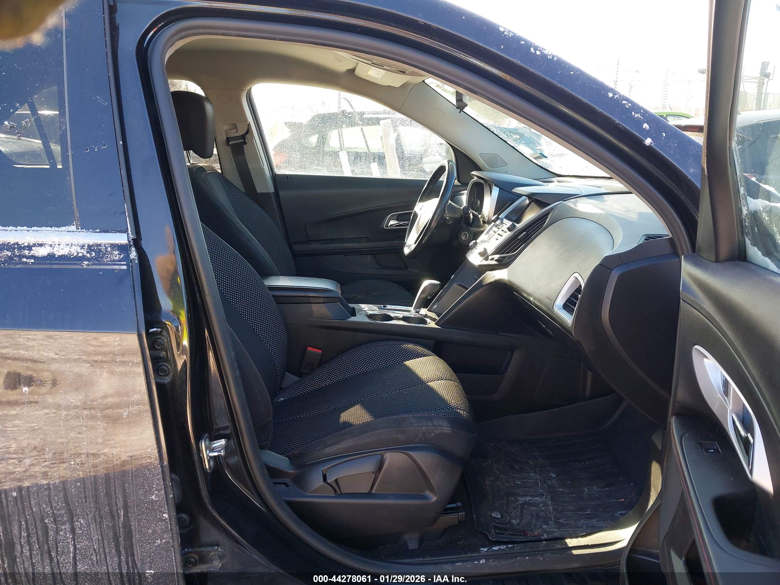 CHEVROLET EQUINOX image 5