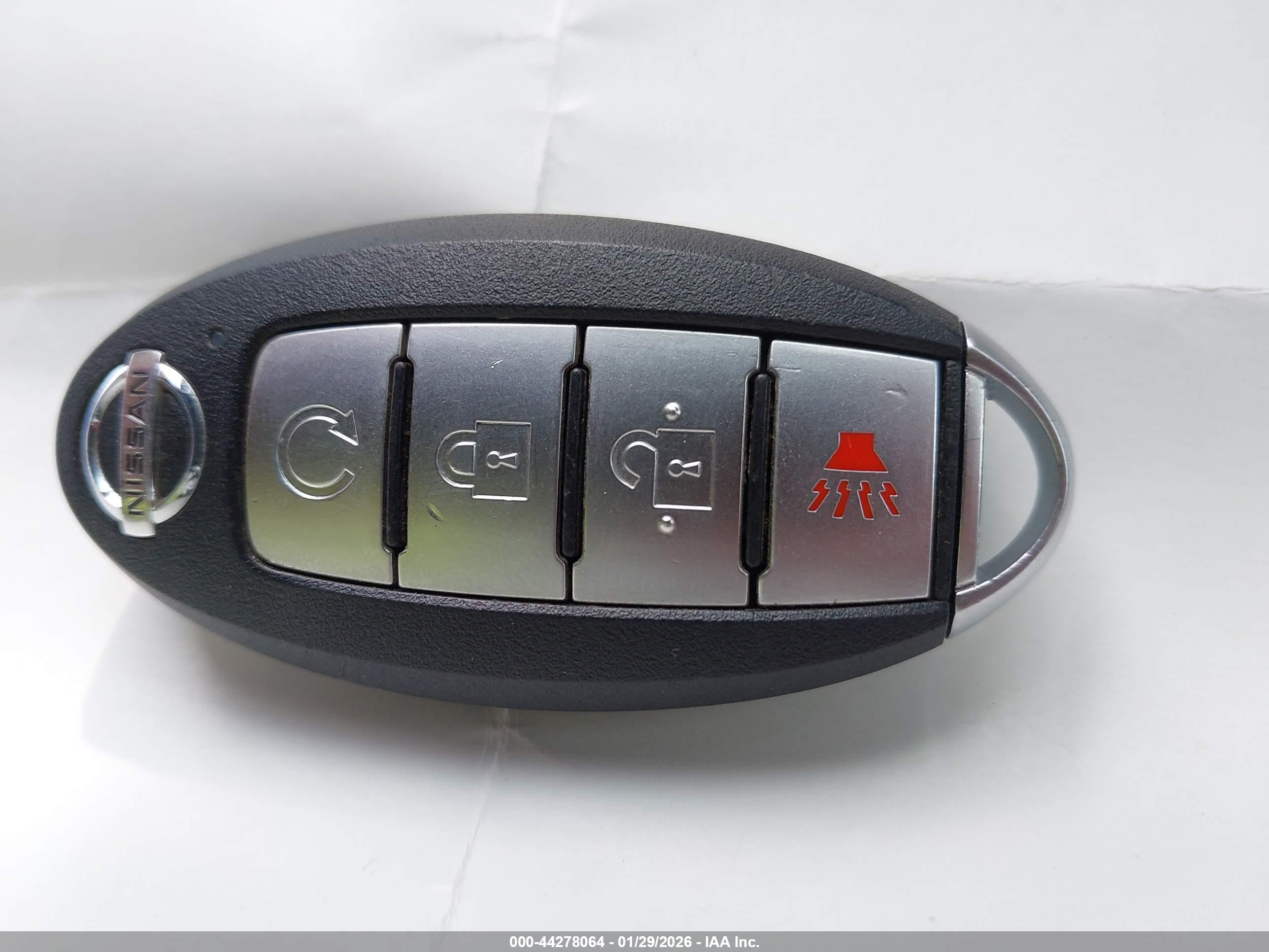 NISSAN ROGUE image 11