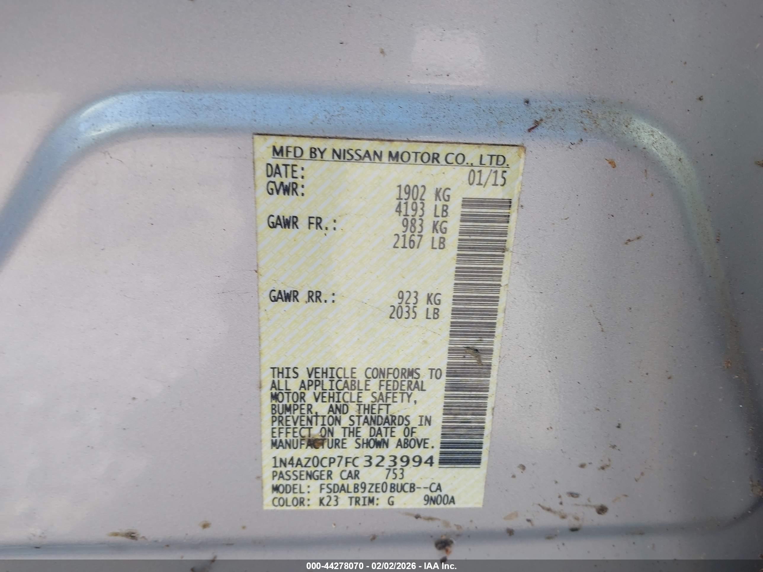 NISSAN LEAF image 9