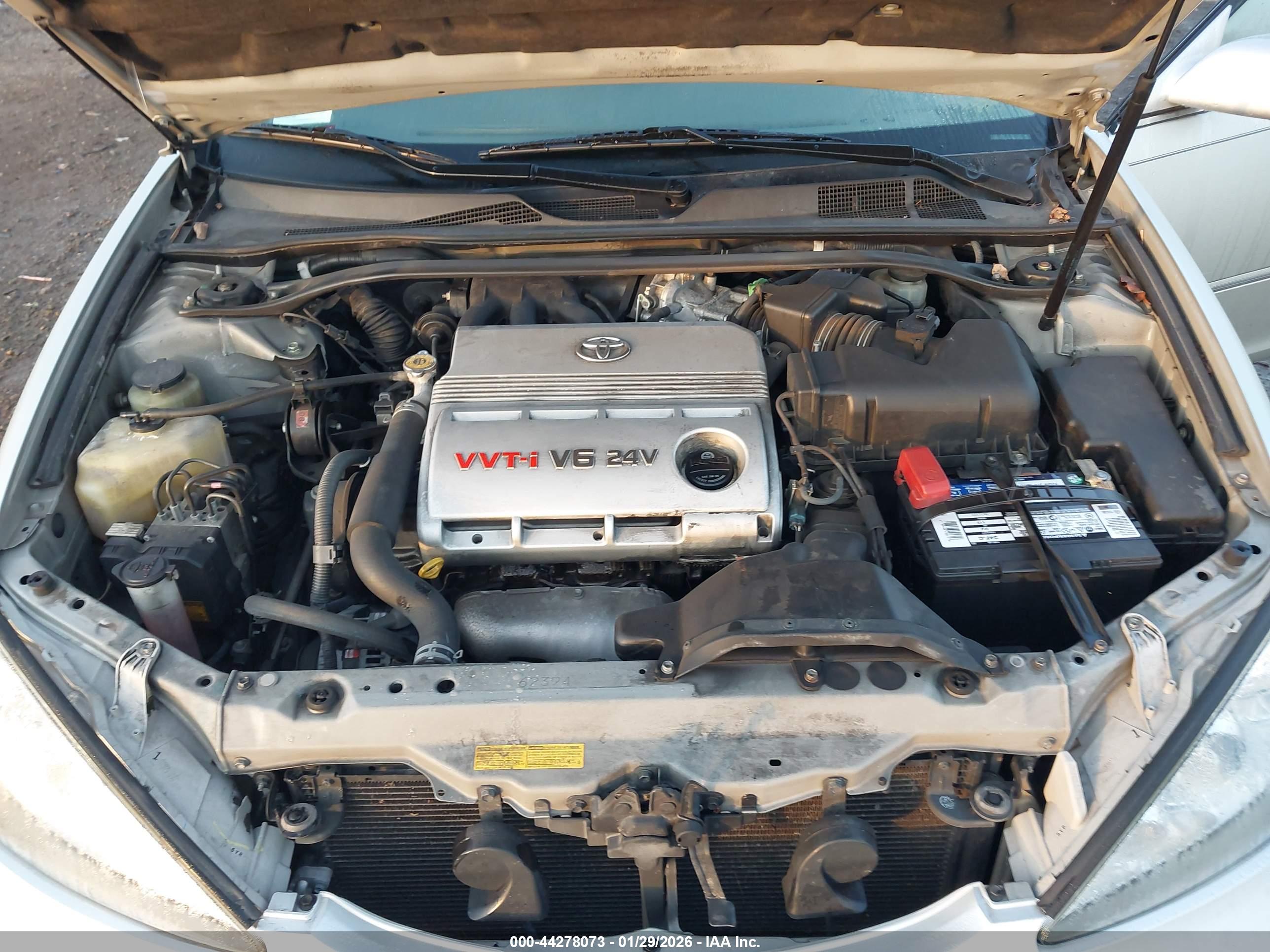 TOYOTA CAMRY image 10