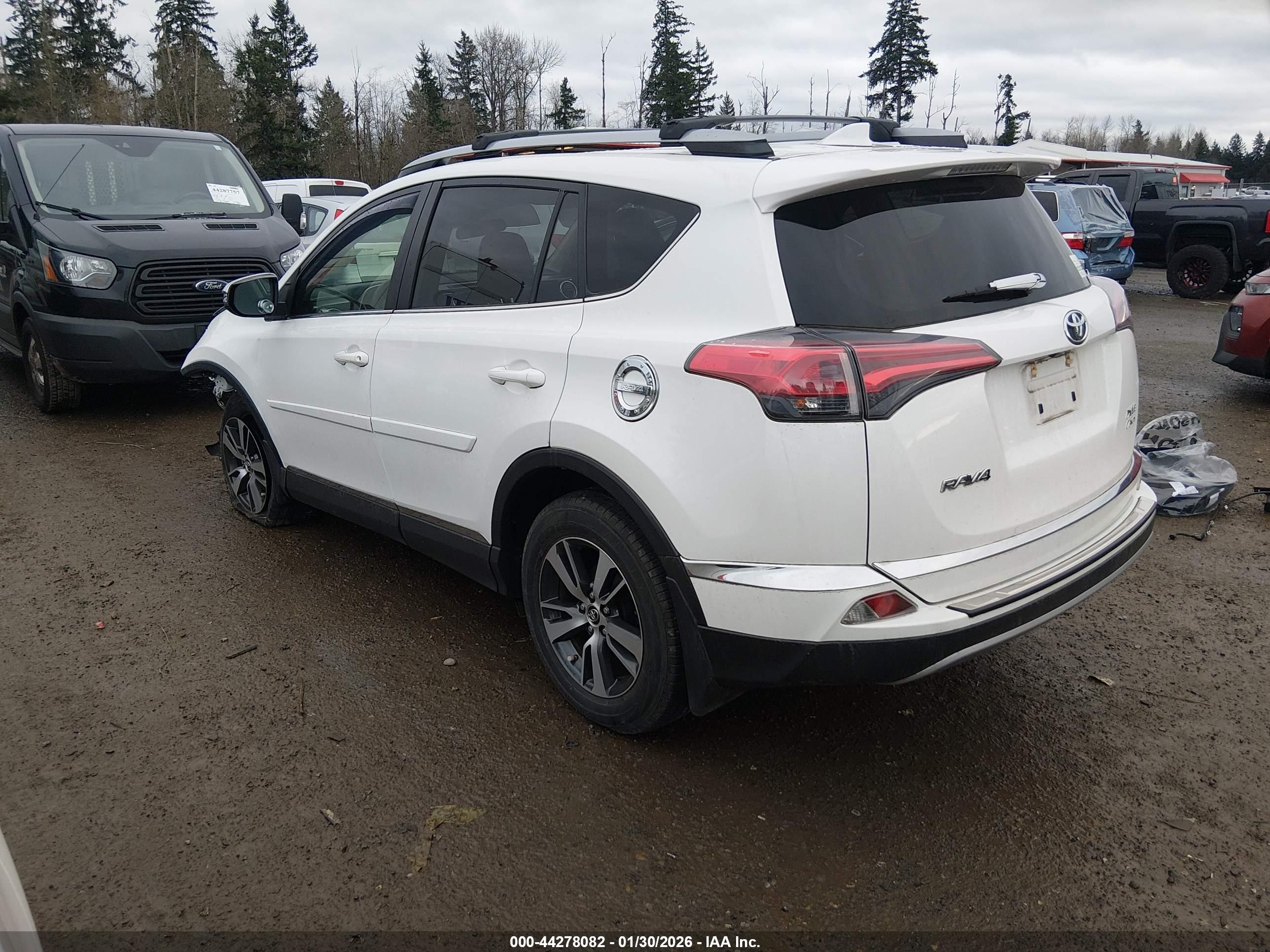 TOYOTA RAV4 image 3