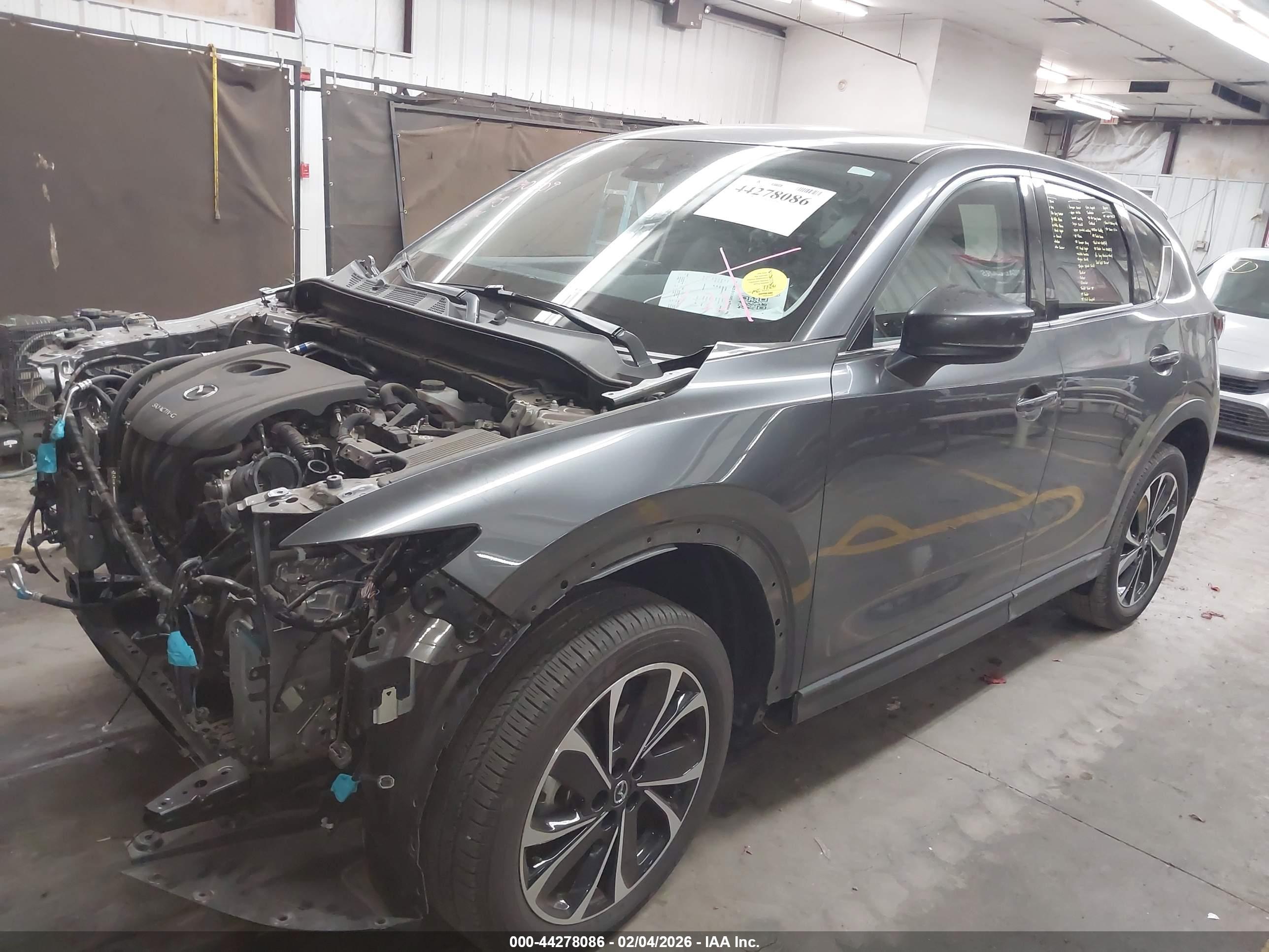 MAZDA CX-5 image 2