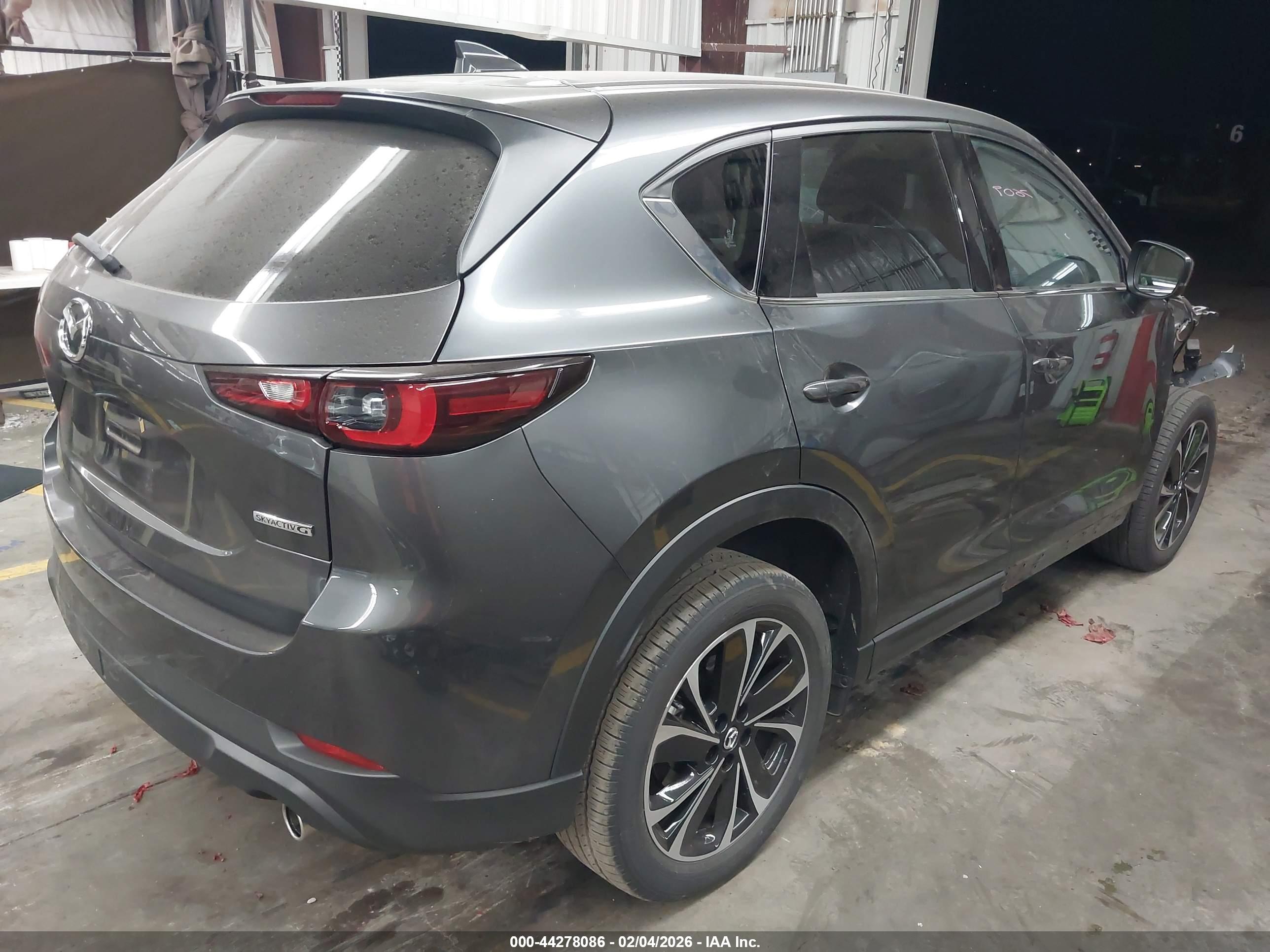 MAZDA CX-5 image 4