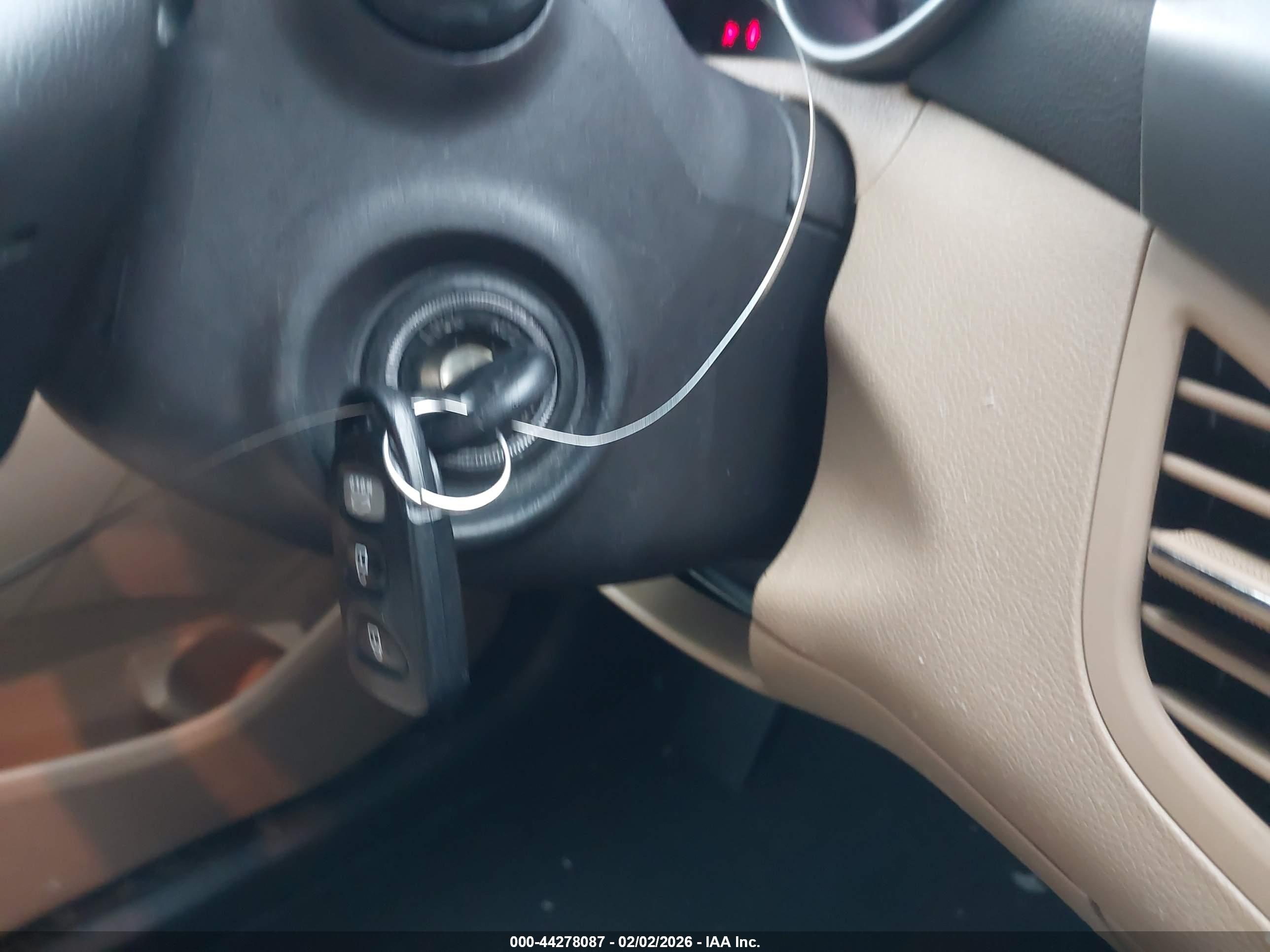 HYUNDAI ELANTRA image 11