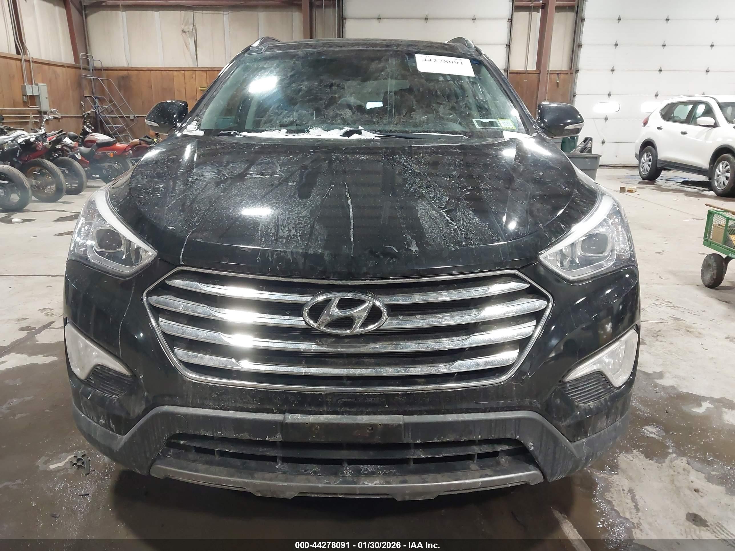 HYUNDAI SANTA image 6