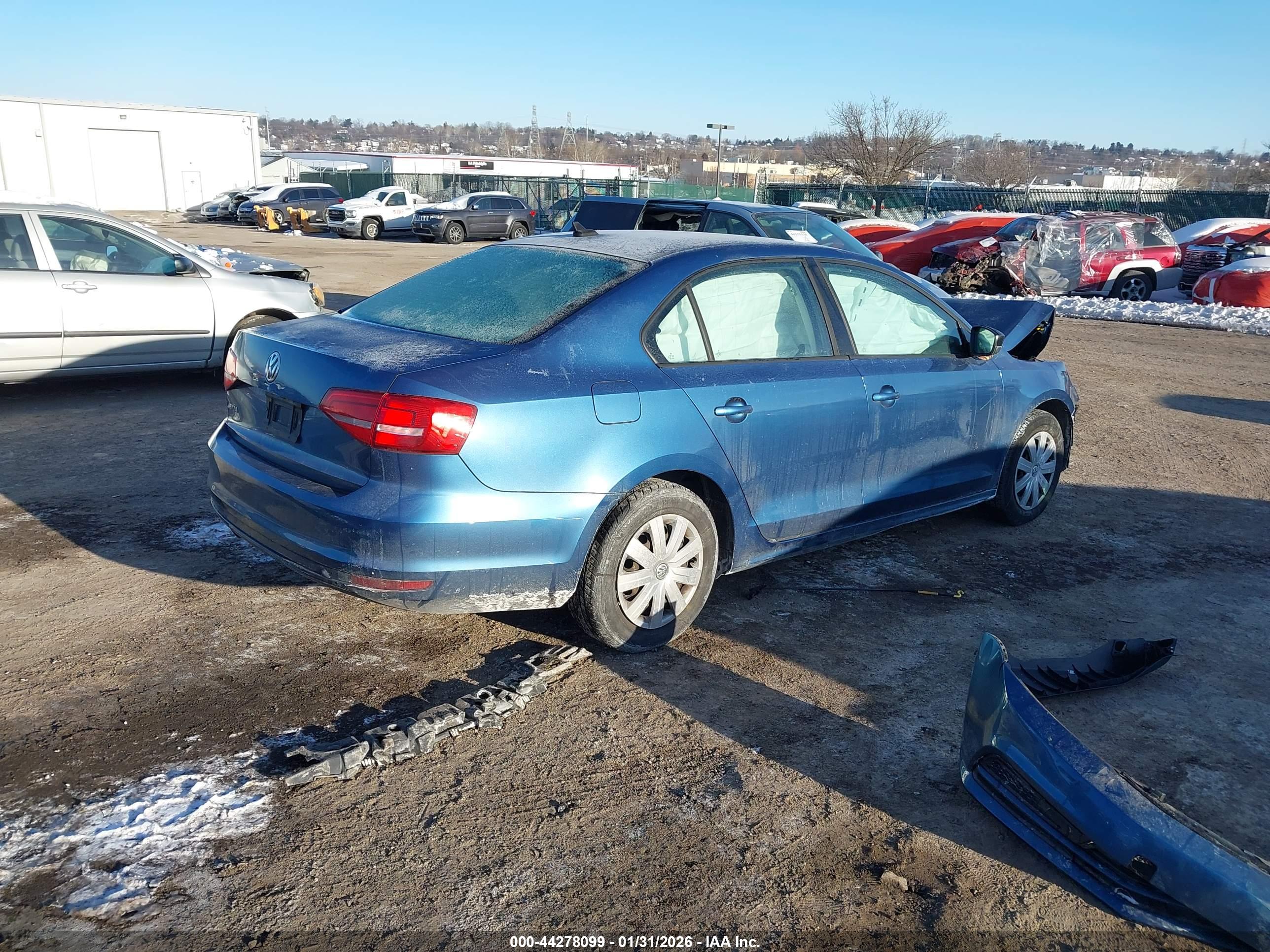 VOLKSWAGEN JETTA image 4