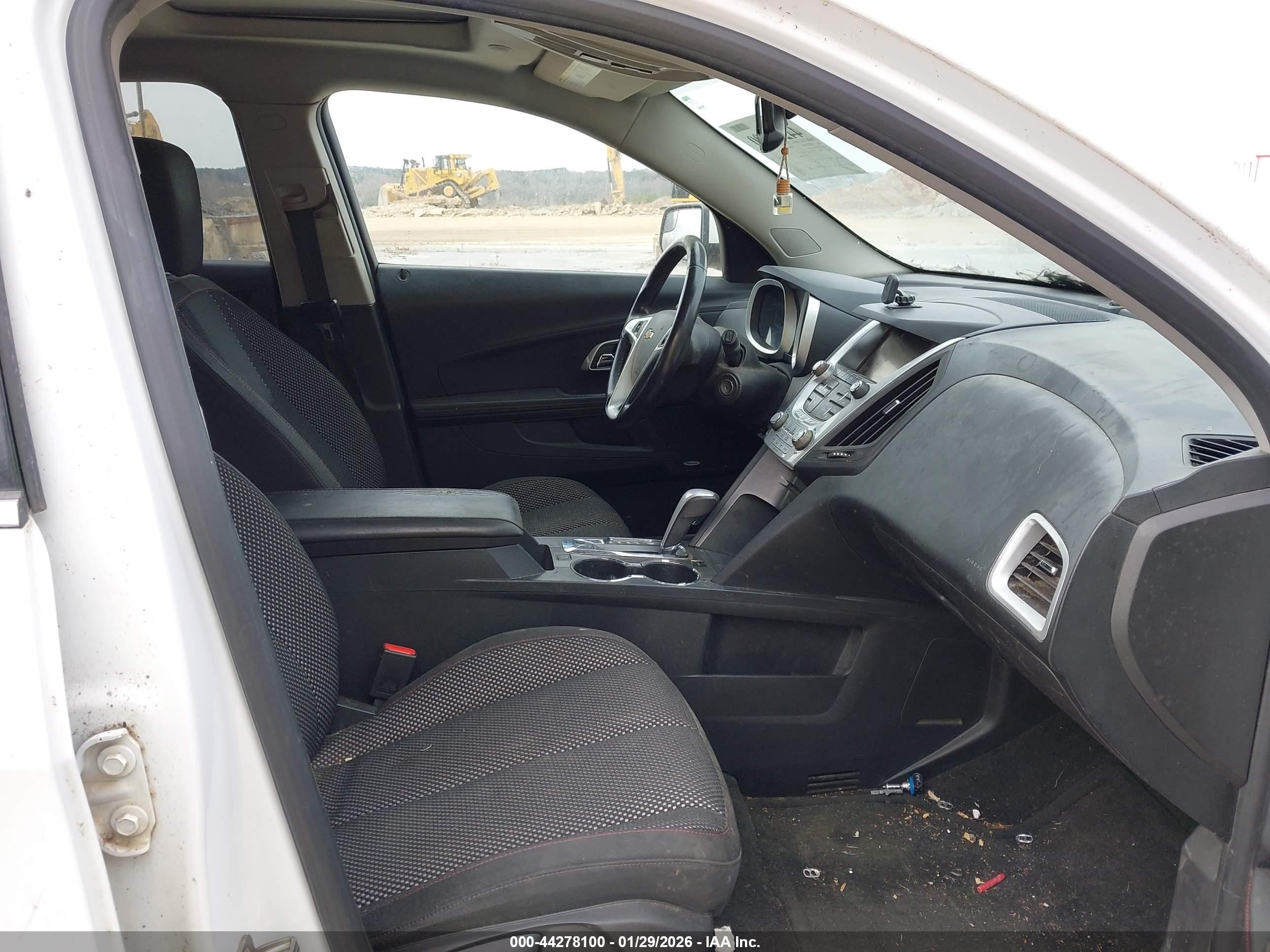 CHEVROLET EQUINOX image 5