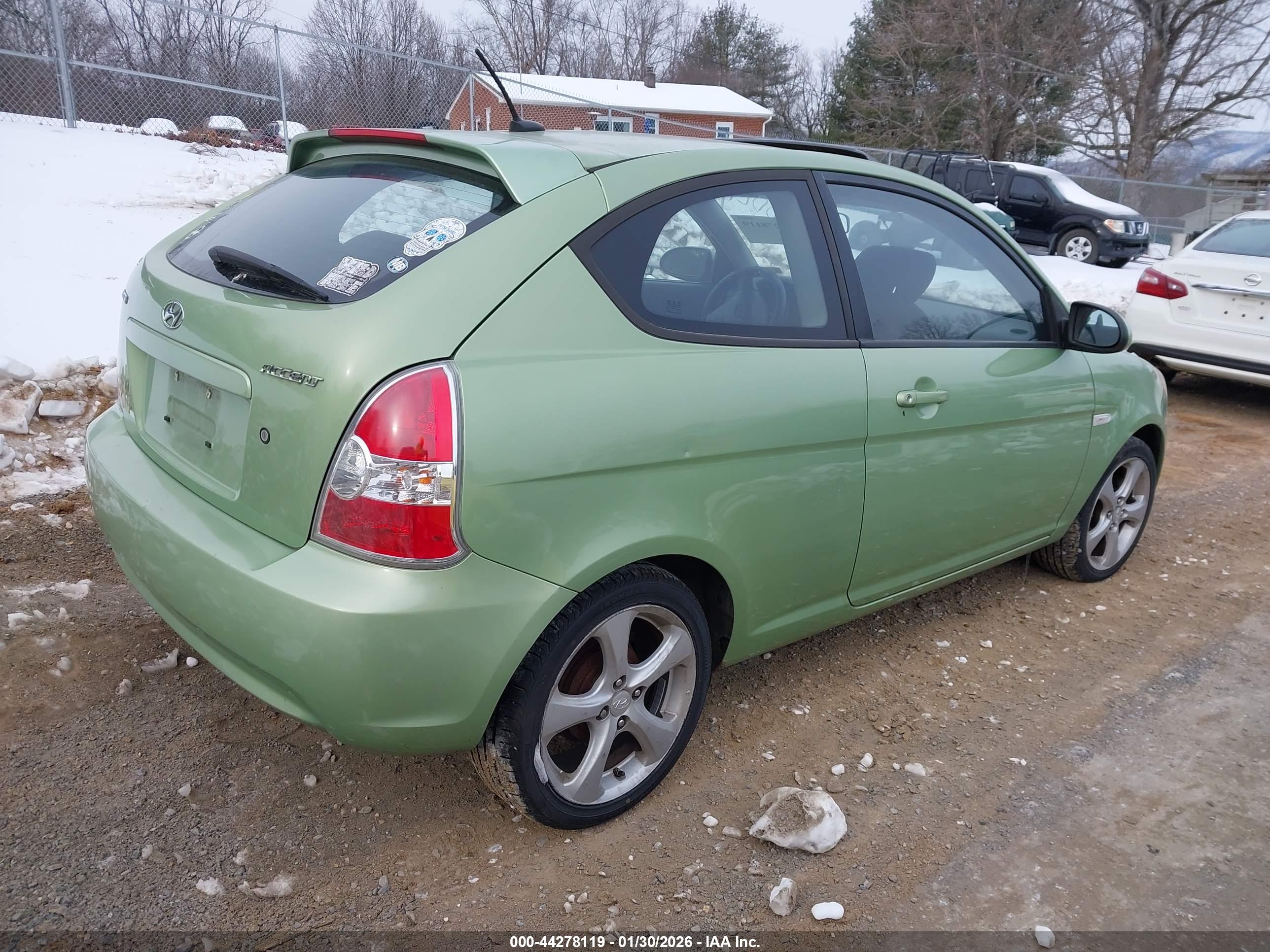 HYUNDAI ACCENT image 6