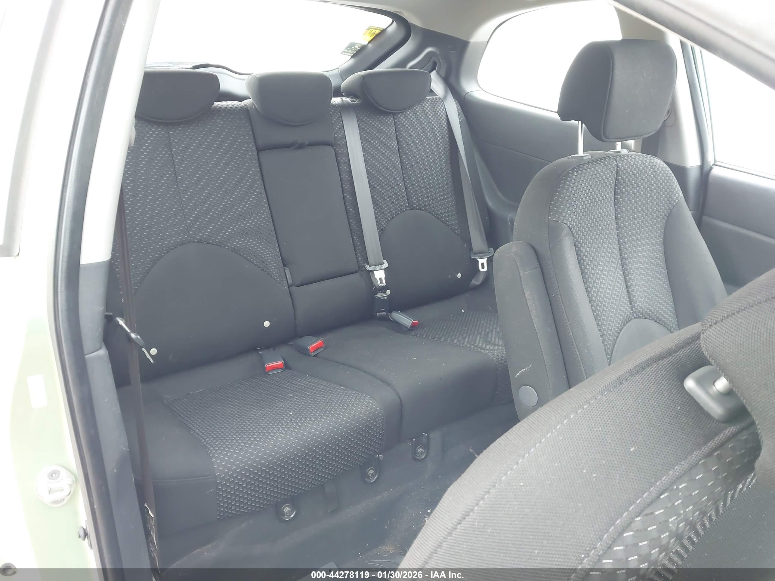 HYUNDAI ACCENT image 8