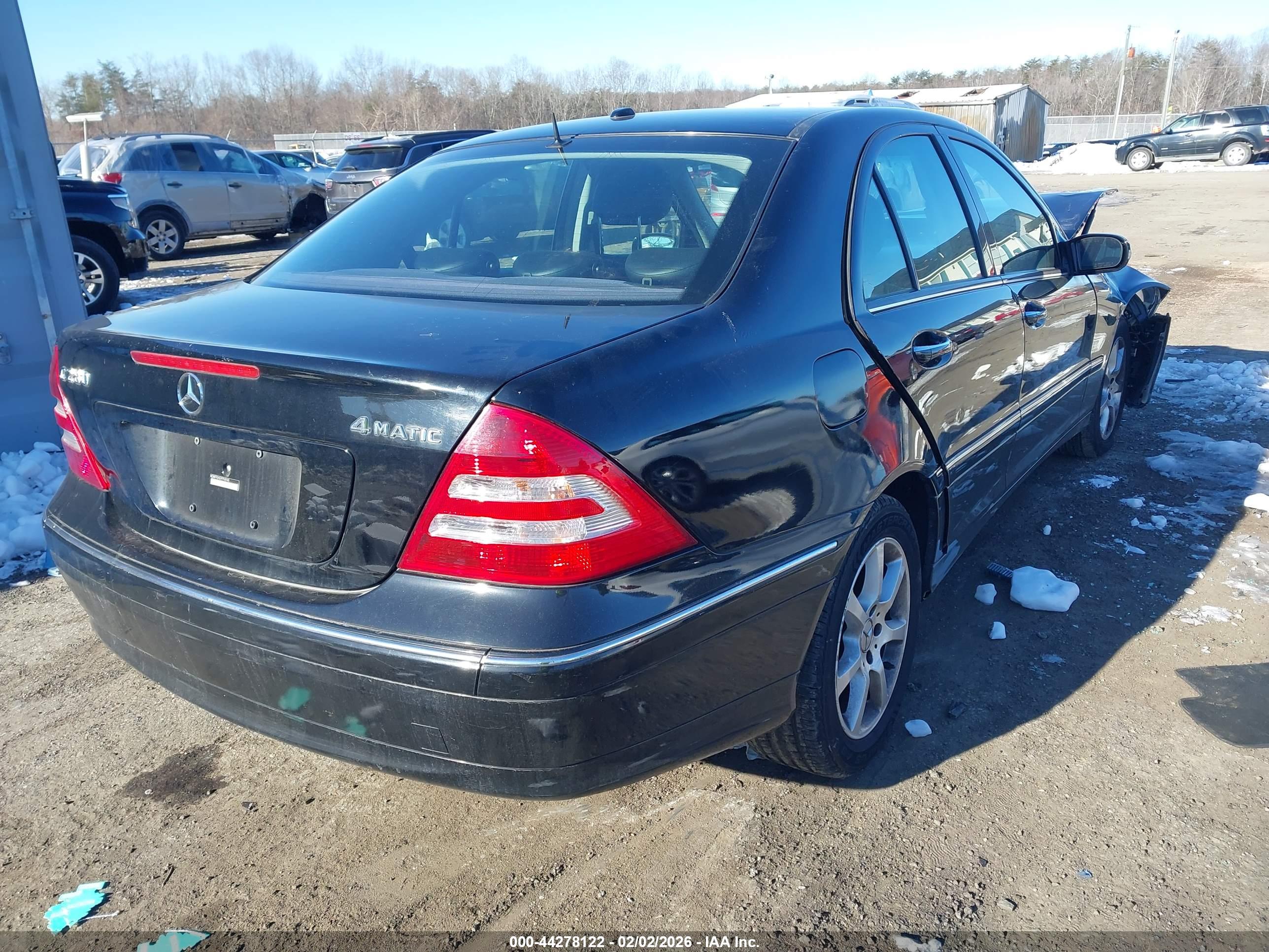 MERCEDES-BENZ C image 4