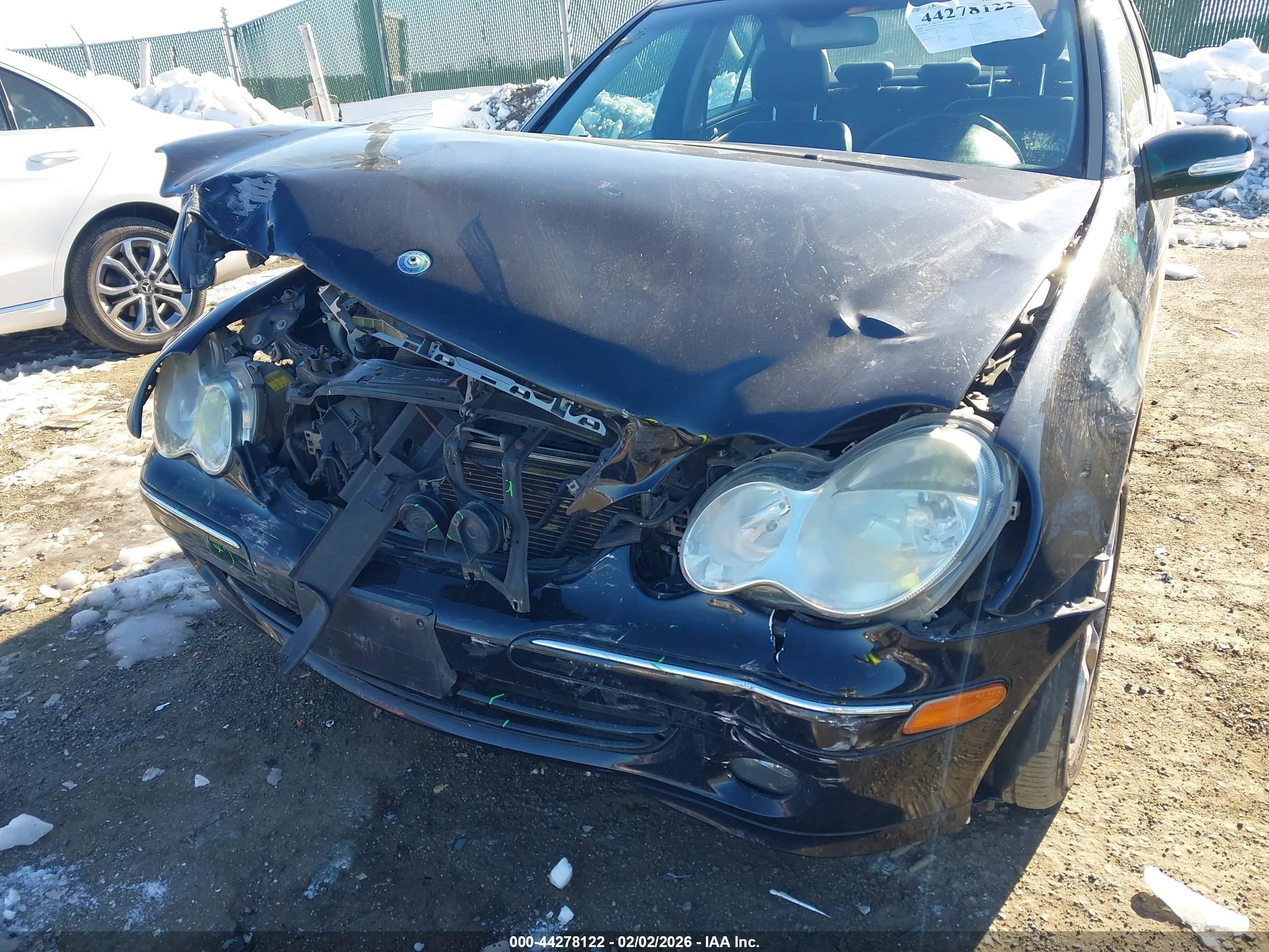 MERCEDES-BENZ C image 6