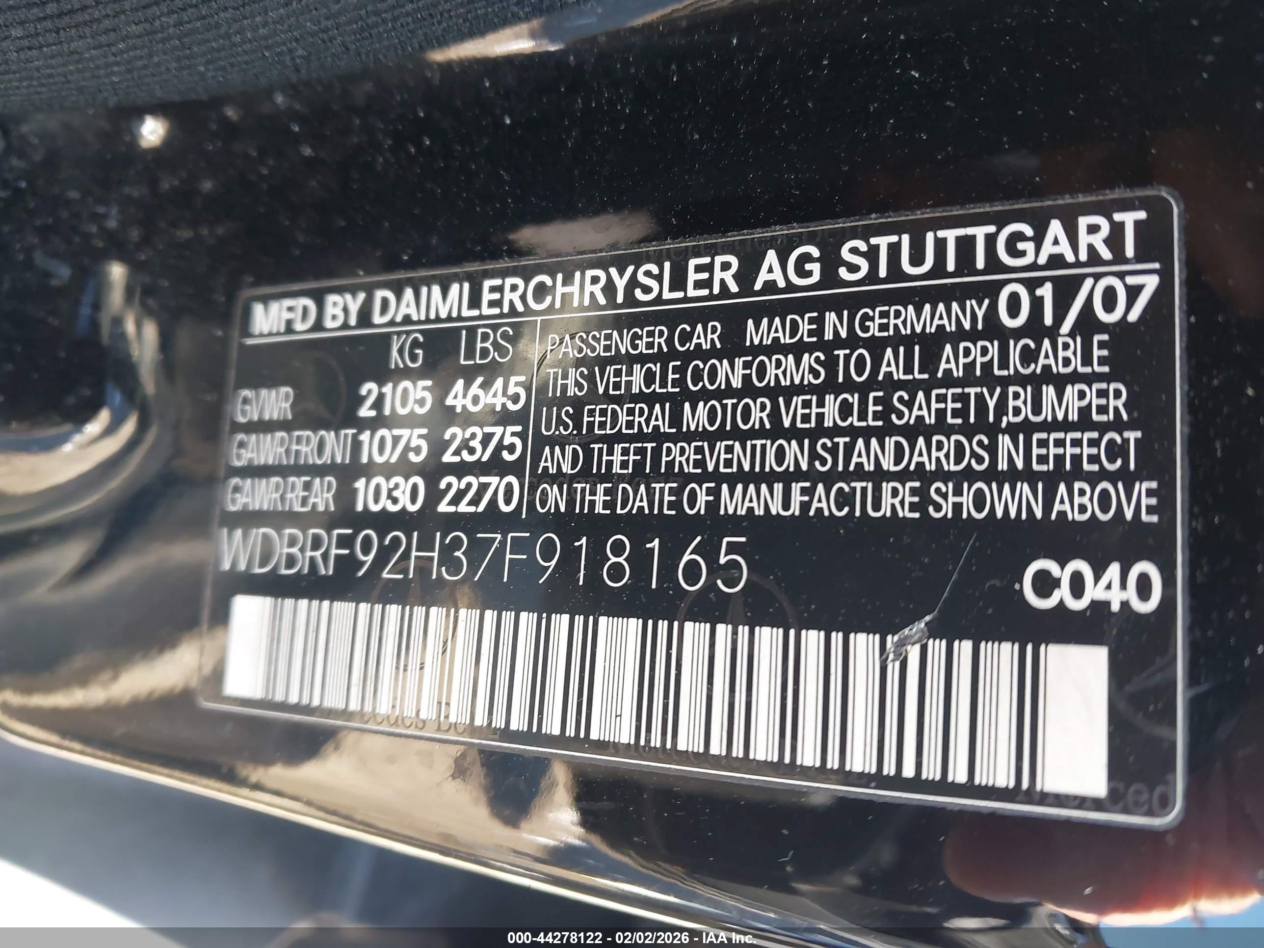 MERCEDES-BENZ C image 9