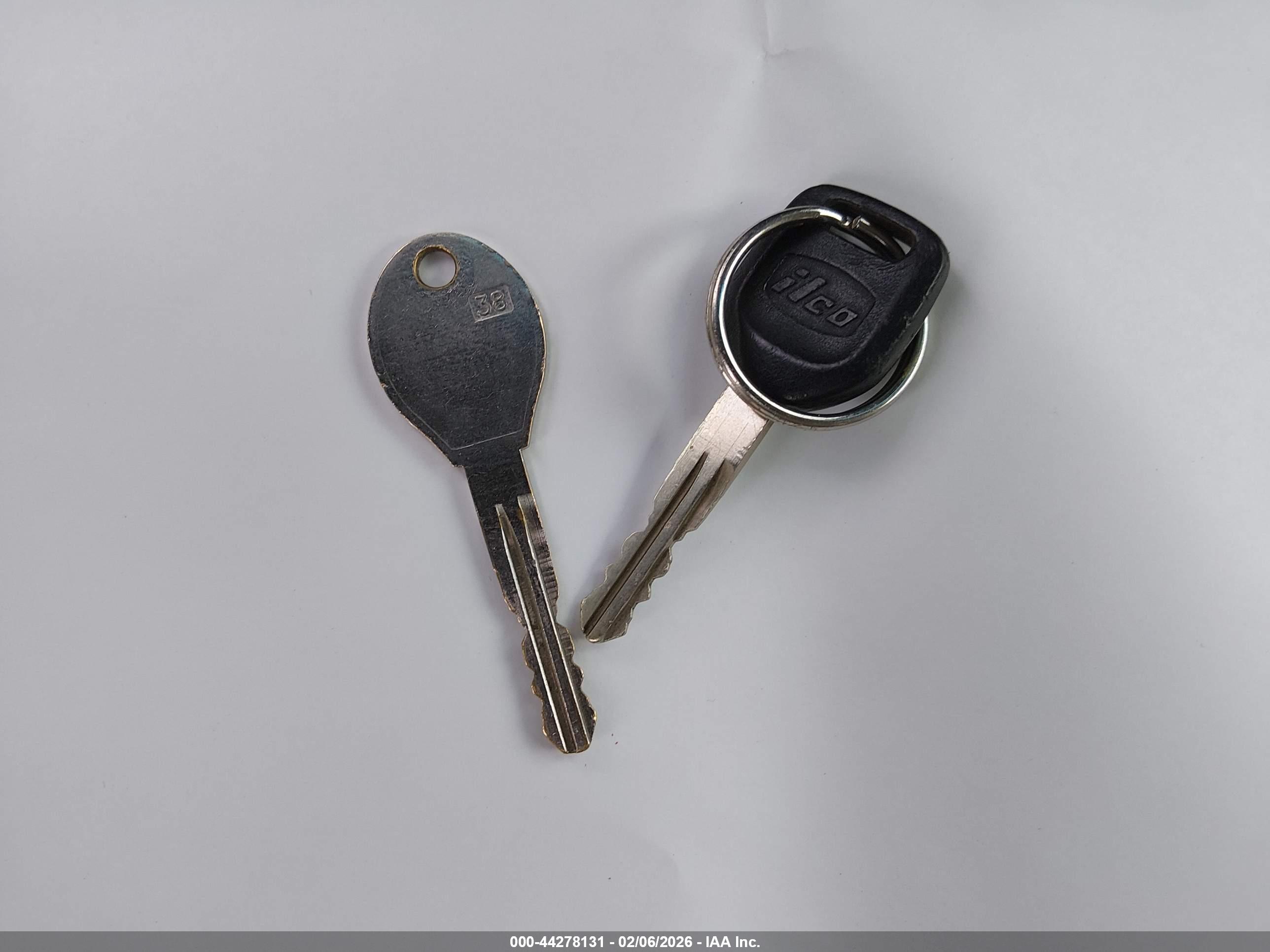 SUBARU OUTBACK image 11