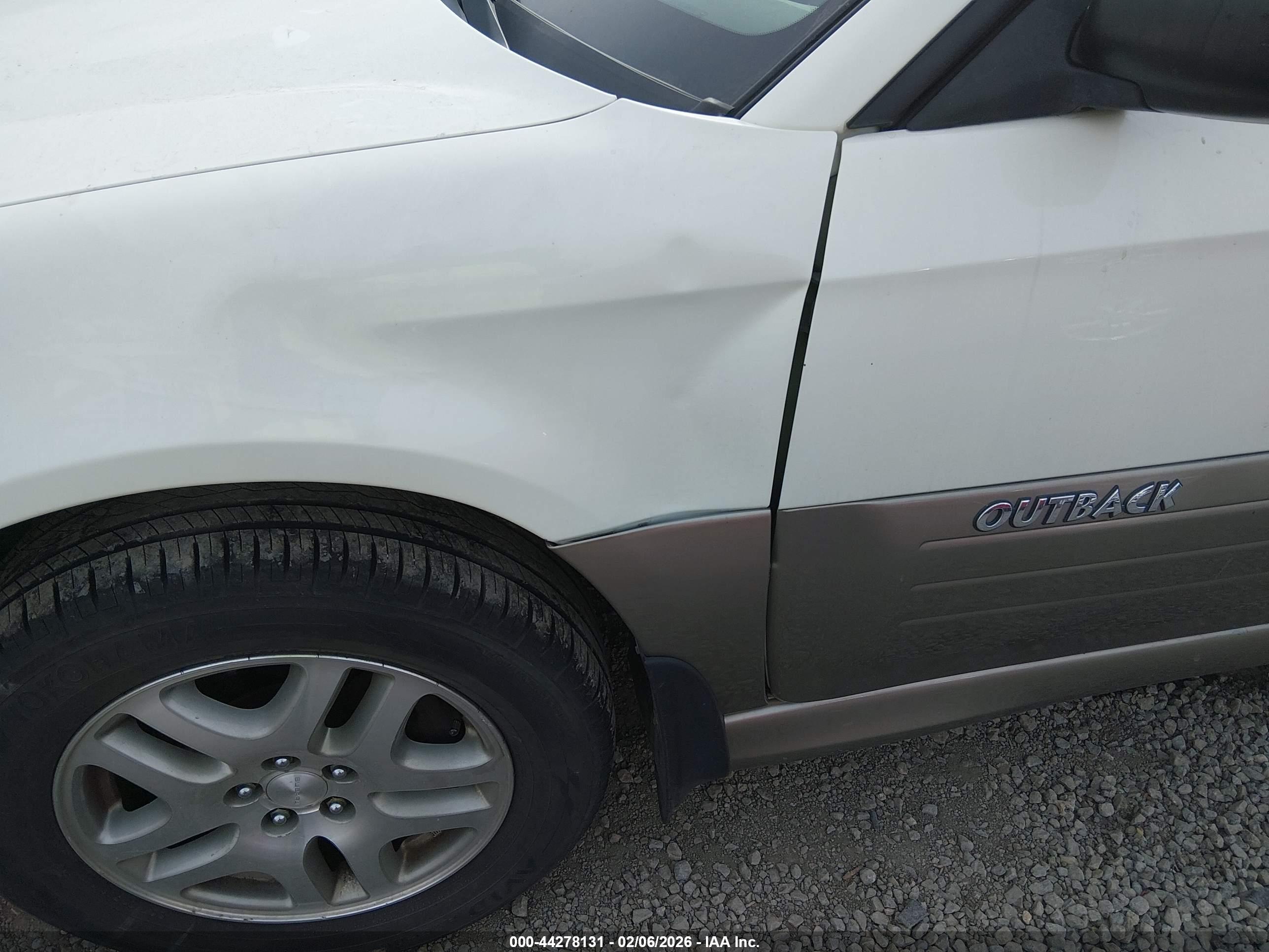 SUBARU OUTBACK image 6