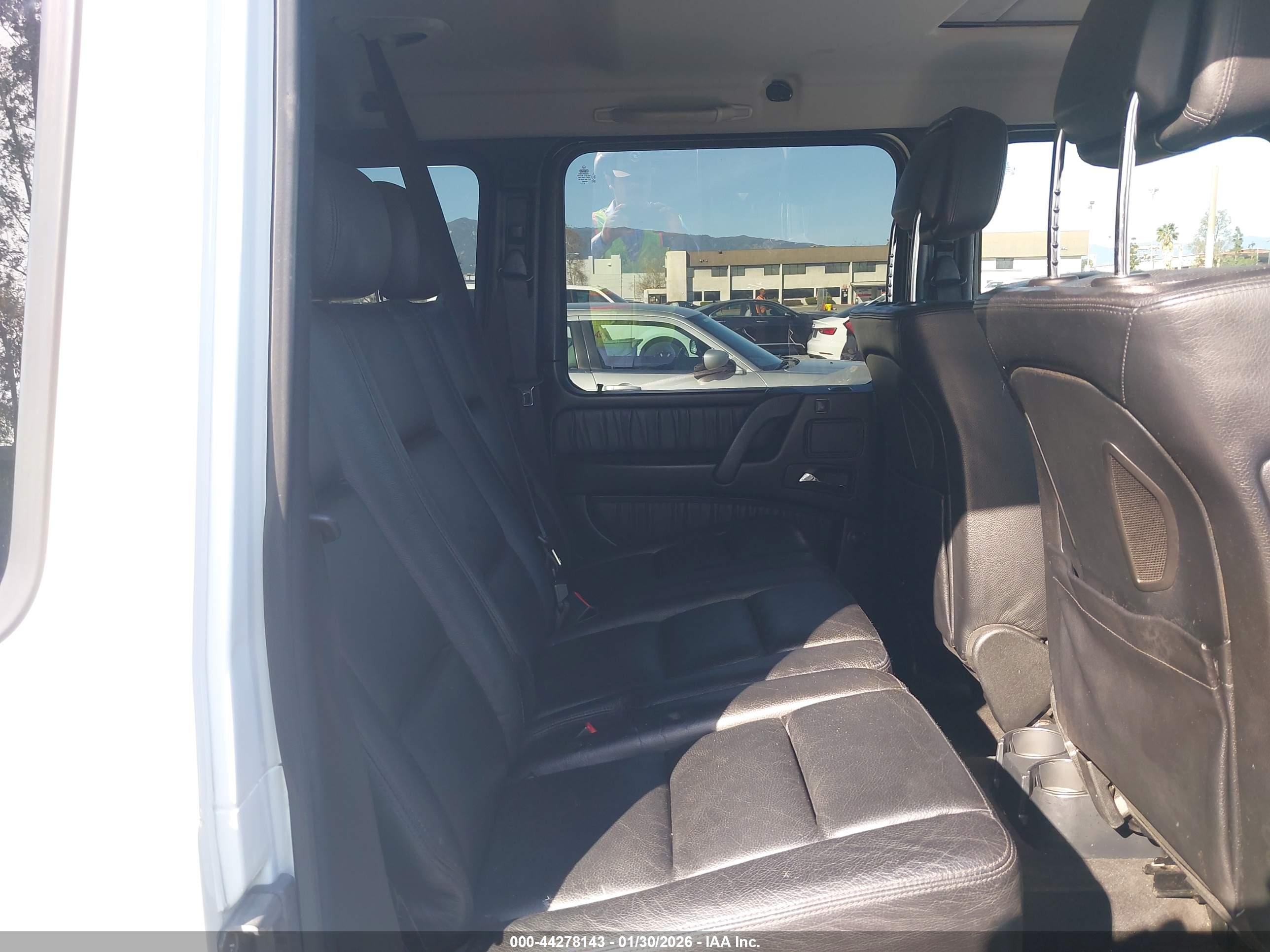MERCEDES-BENZ G image 8