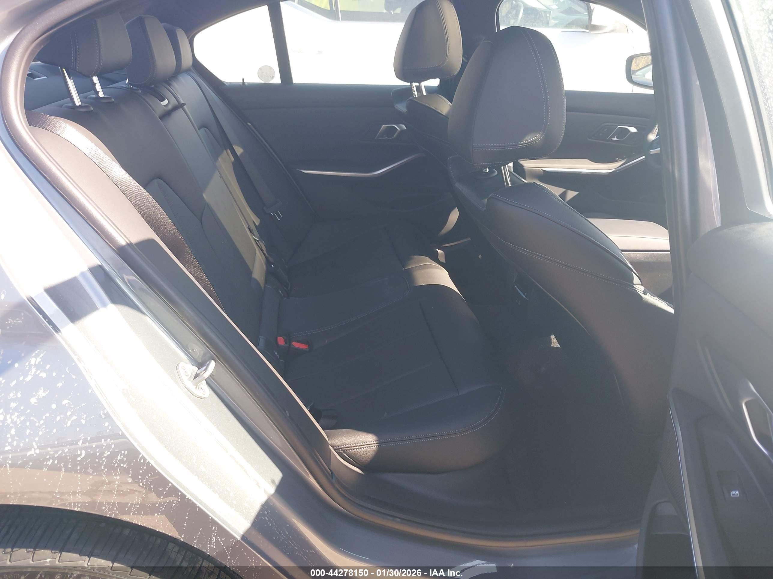 BMW 330I image 8