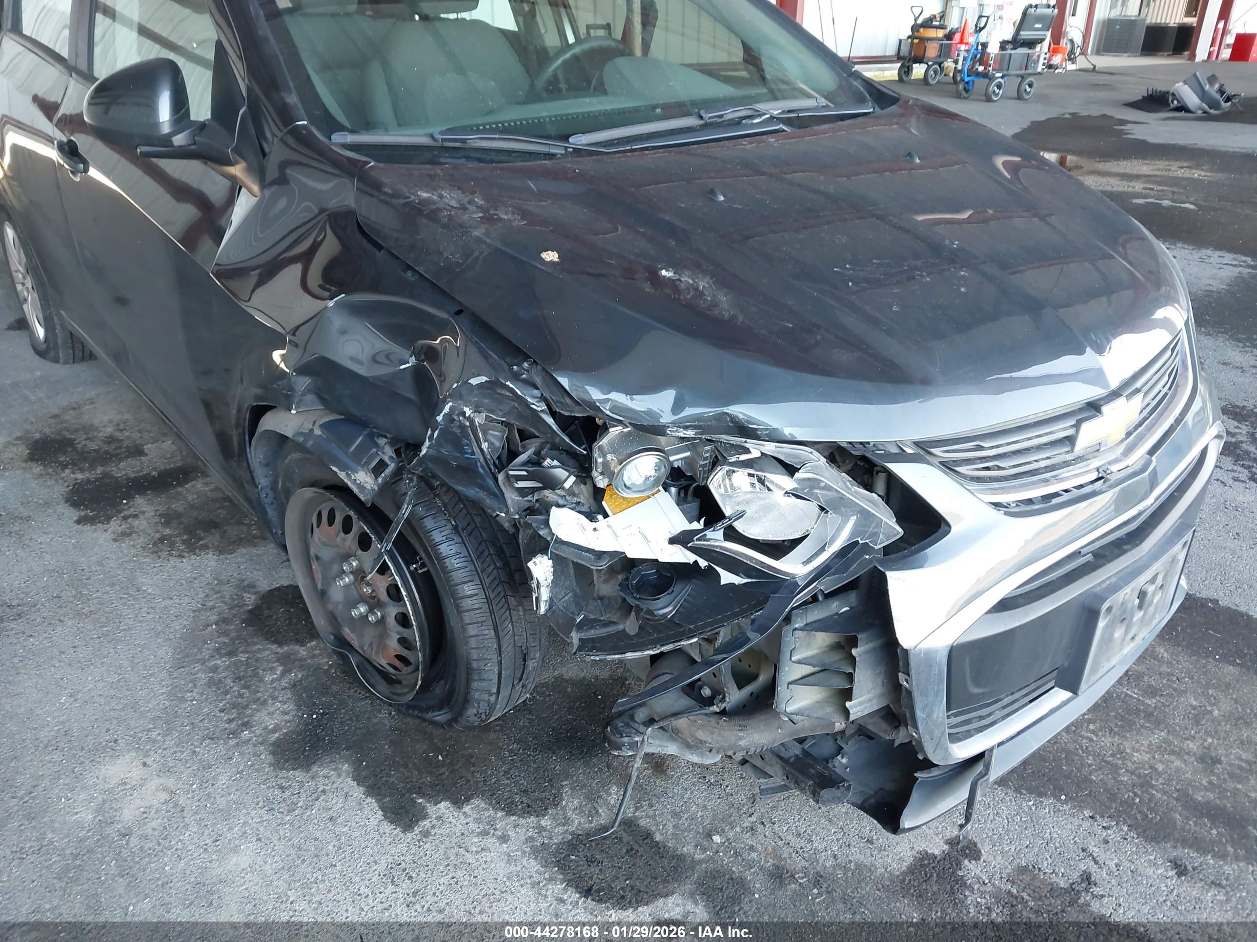 CHEVROLET SONIC image 6
