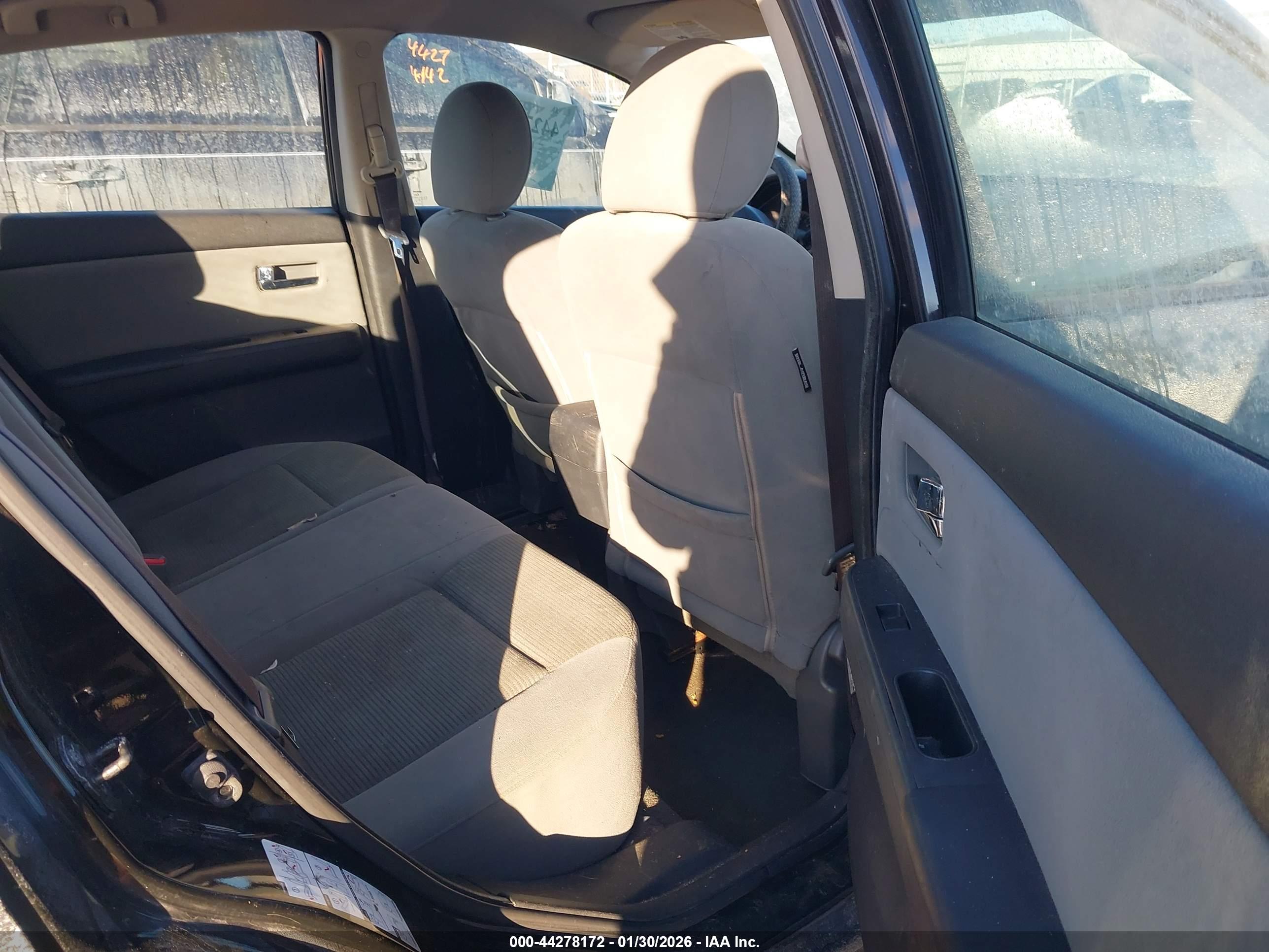 NISSAN SENTRA image 8