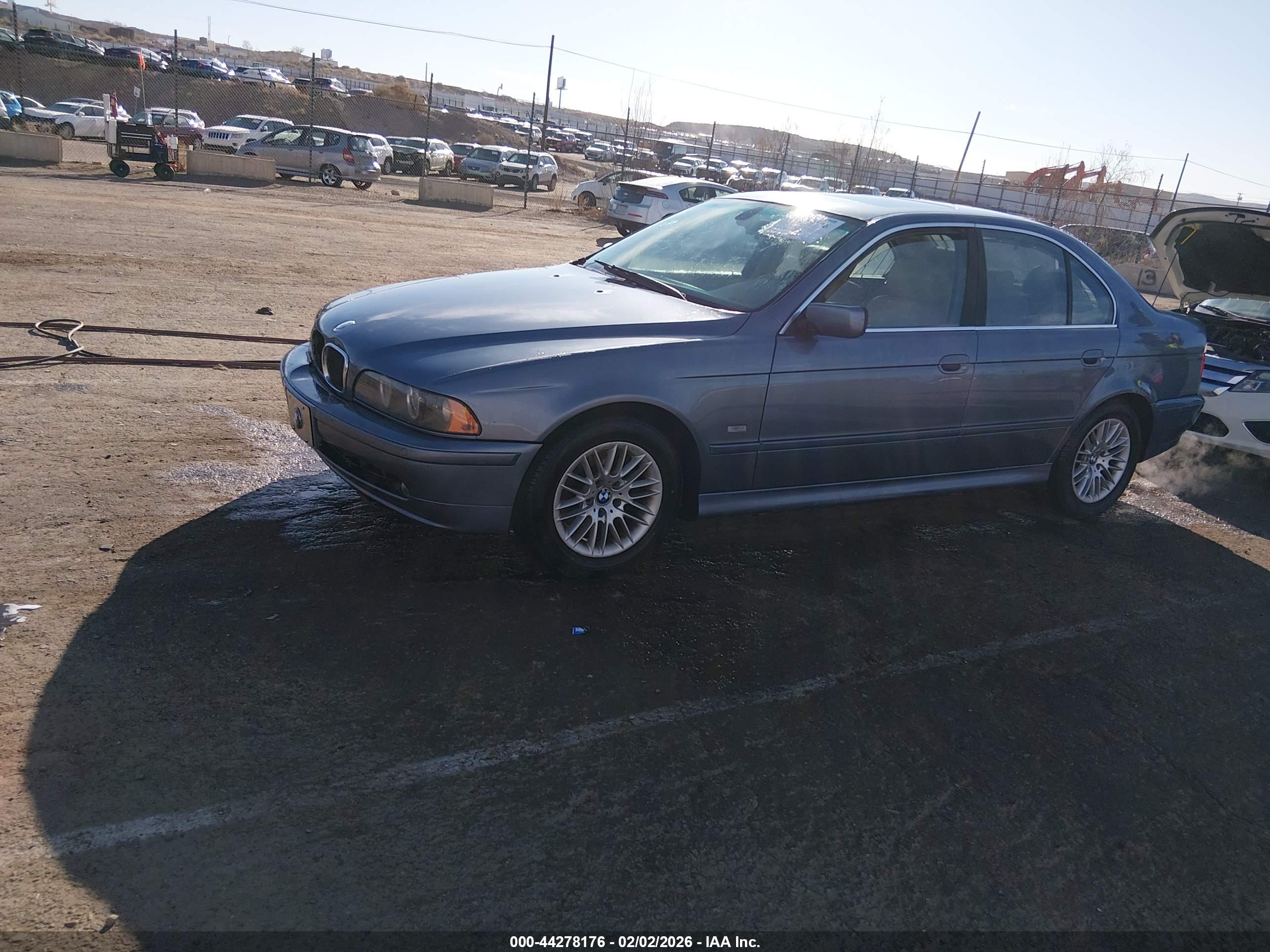 BMW 530IA image 2