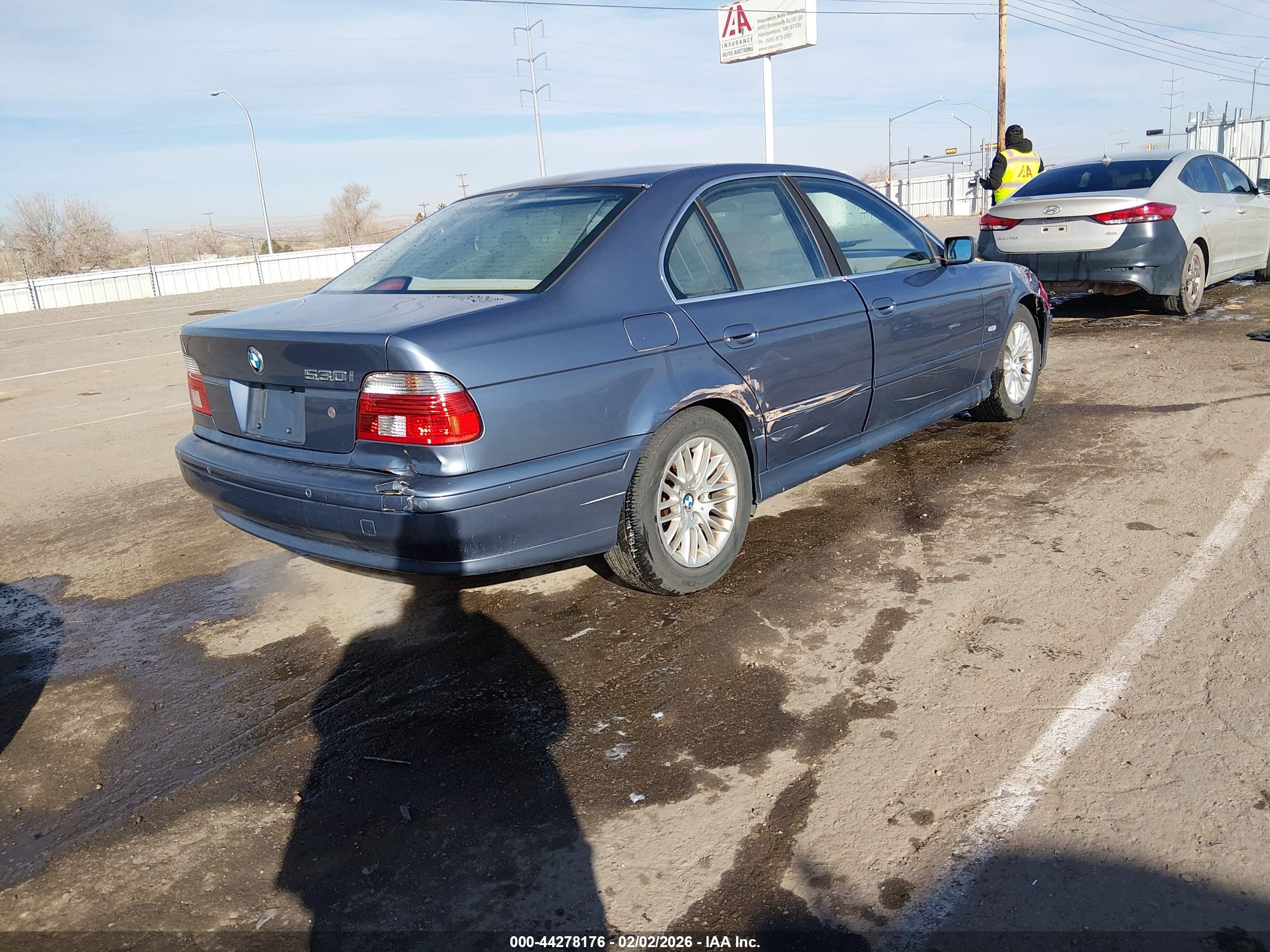 BMW 530IA image 4