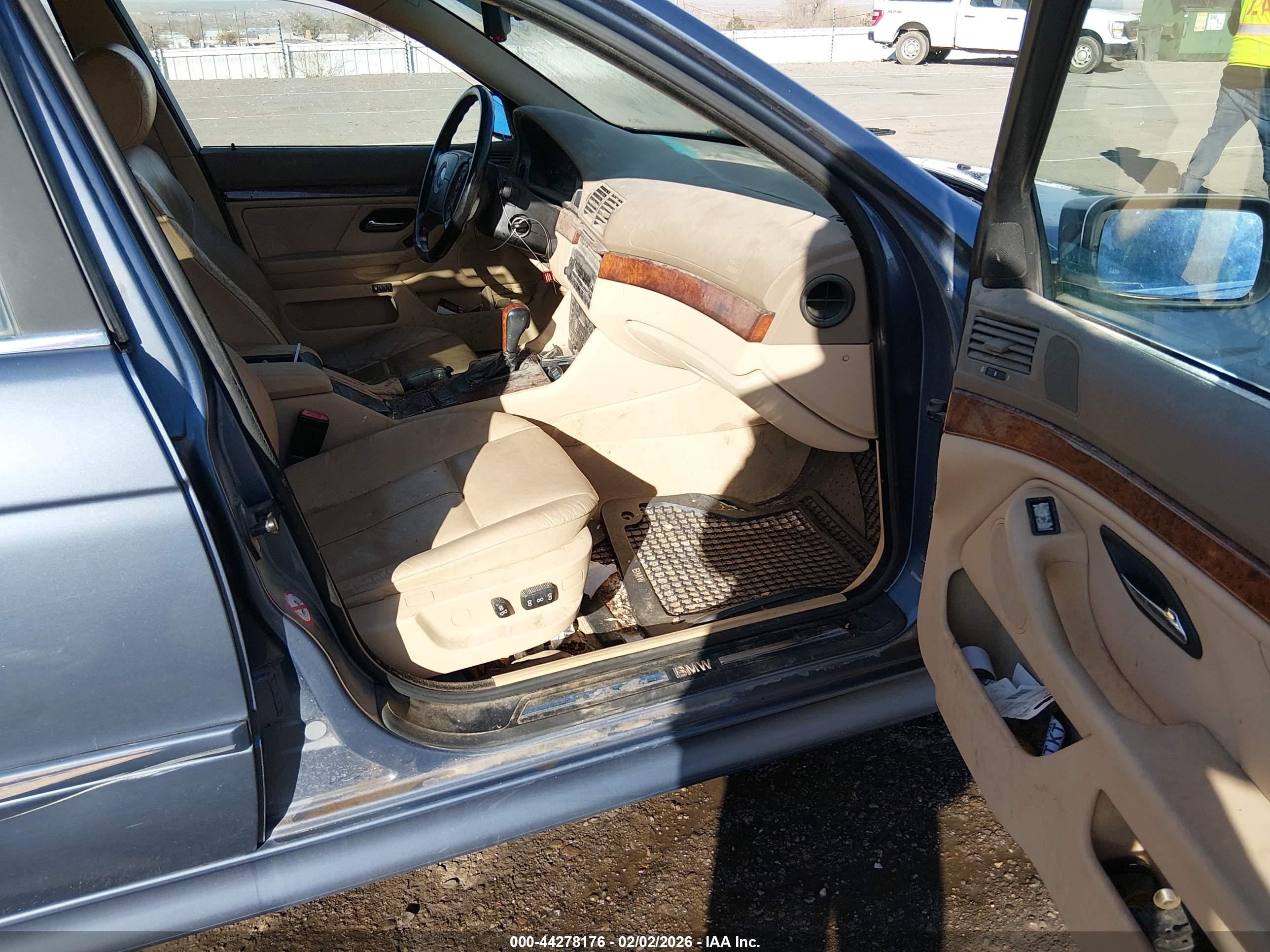 BMW 530IA image 5