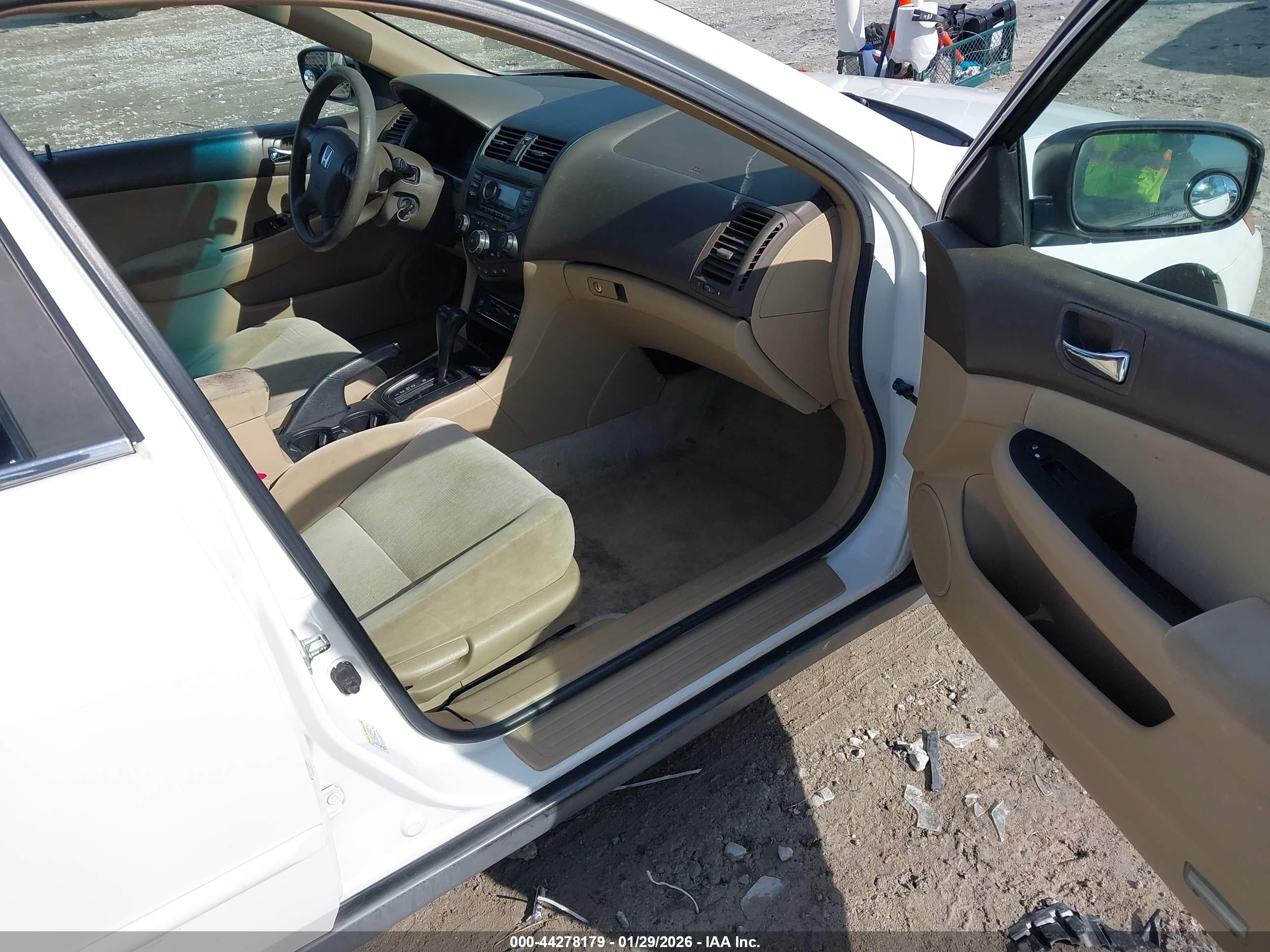 HONDA ACCORD image 5