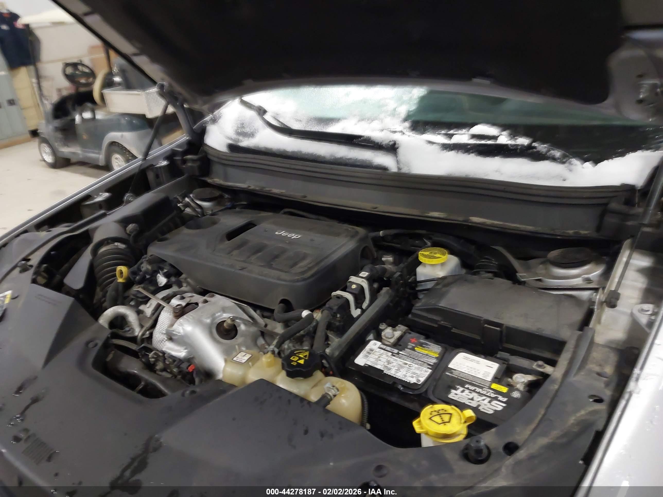 JEEP CHEROKEE image 10