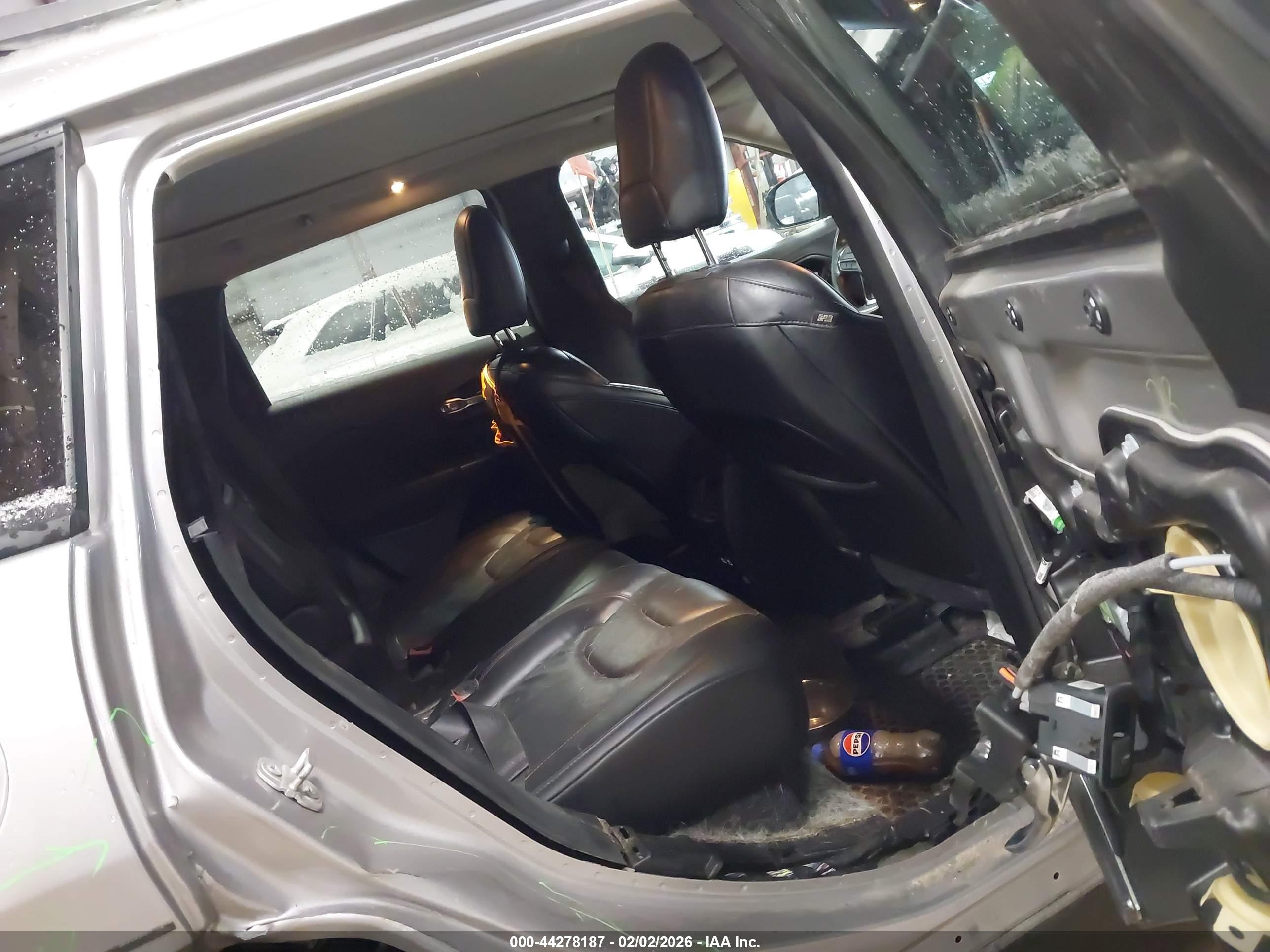 JEEP CHEROKEE image 8