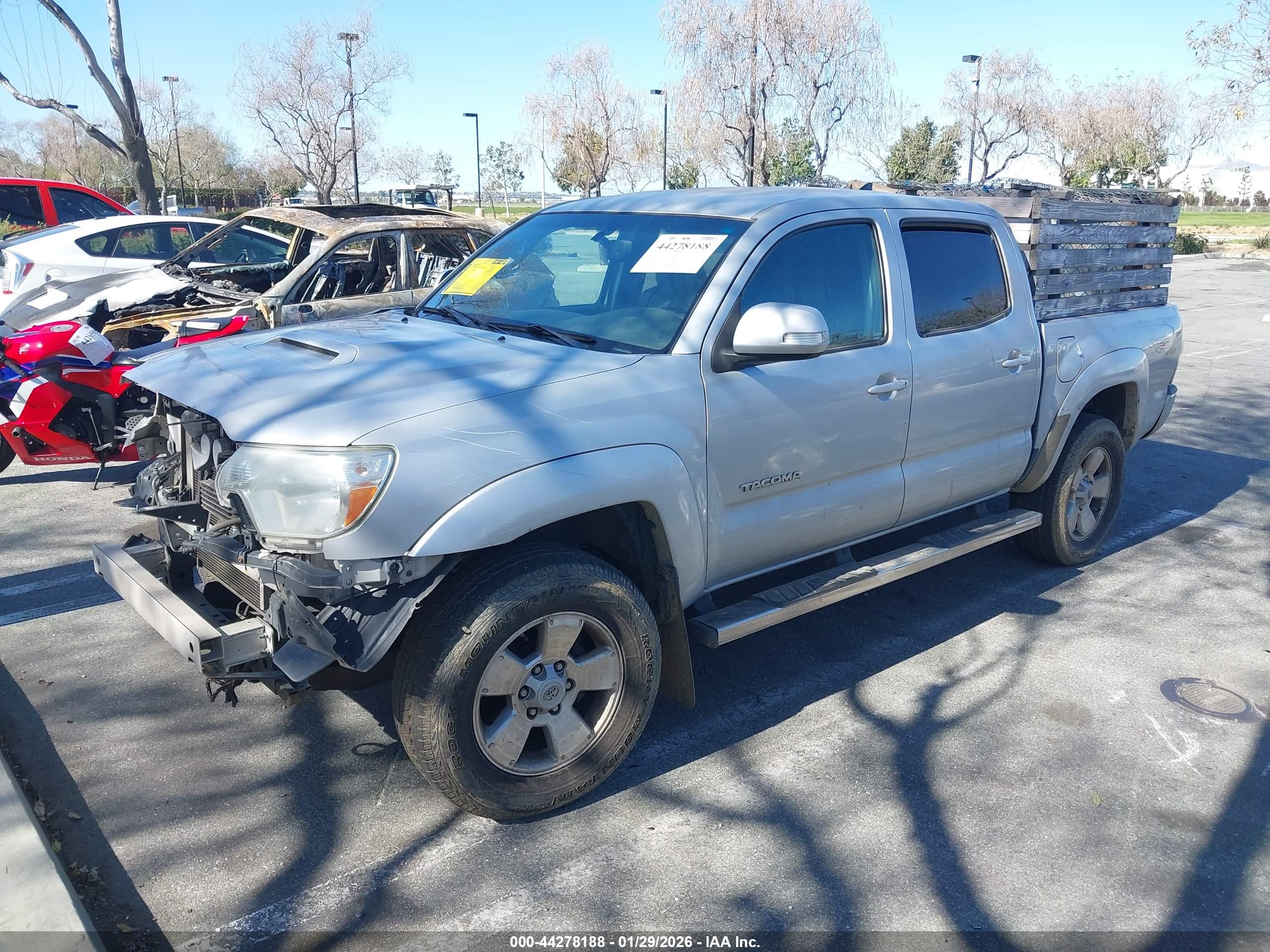 TOYOTA TACOMA image 2