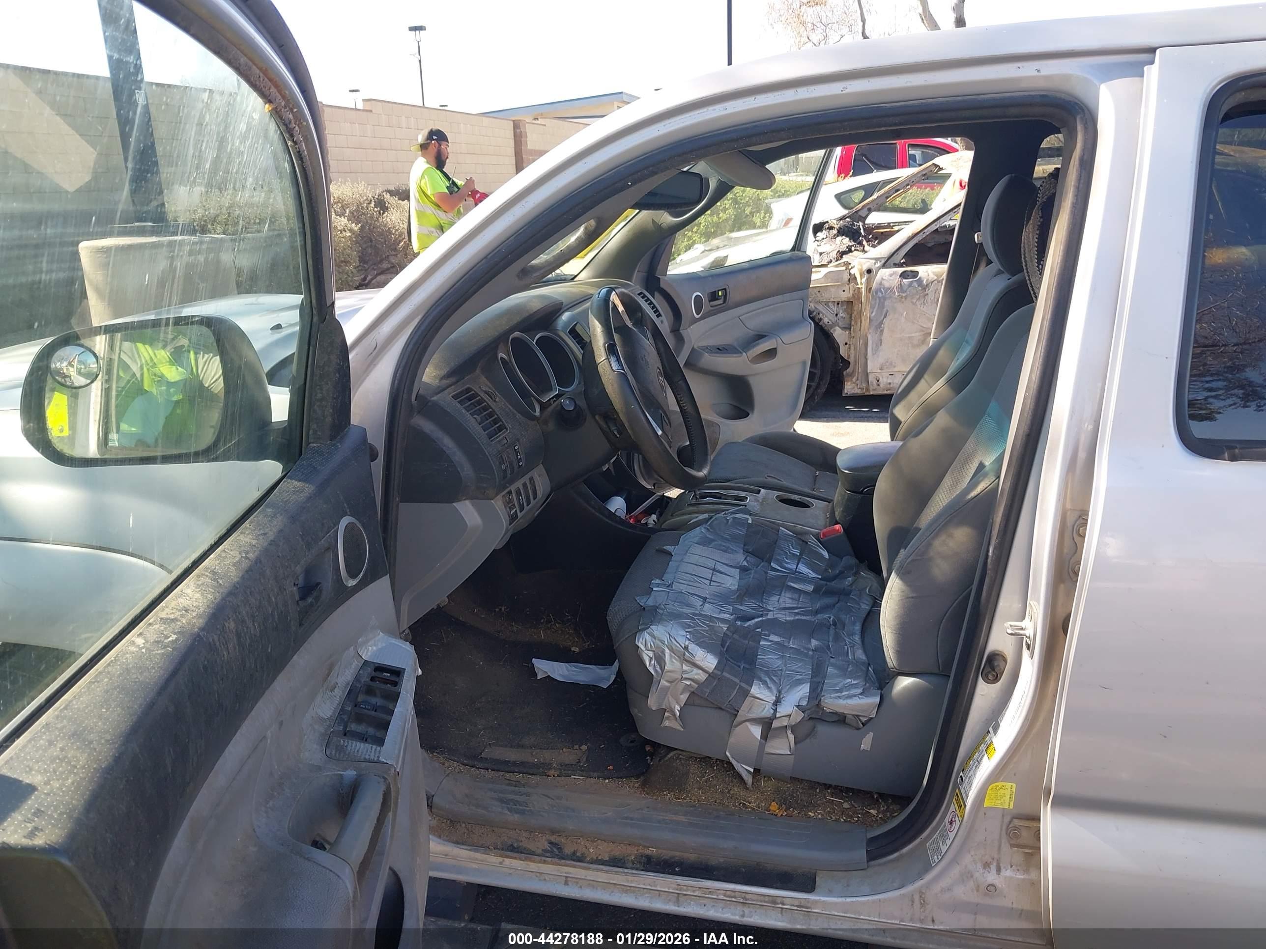 TOYOTA TACOMA image 5