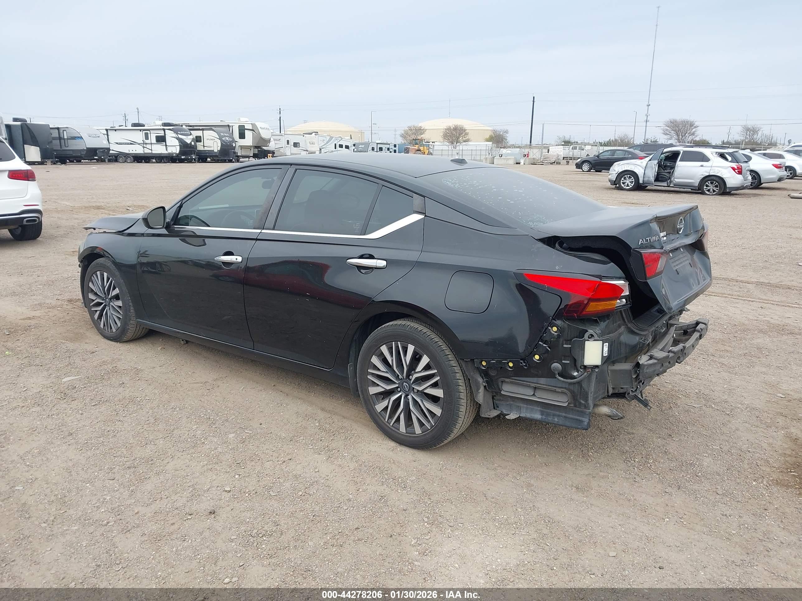 NISSAN ALTIMA image 3