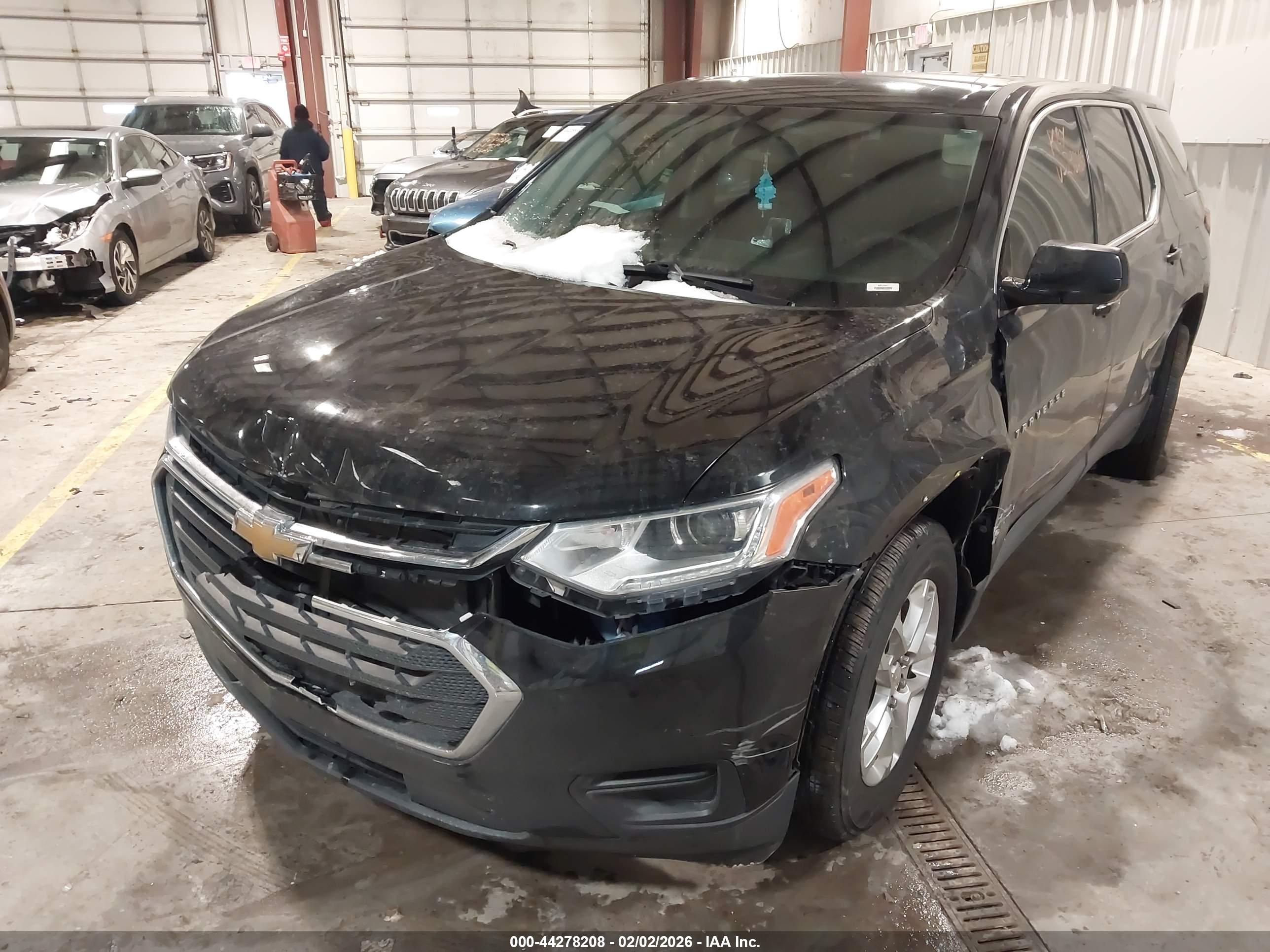 CHEVROLET TRAVERSE image 6