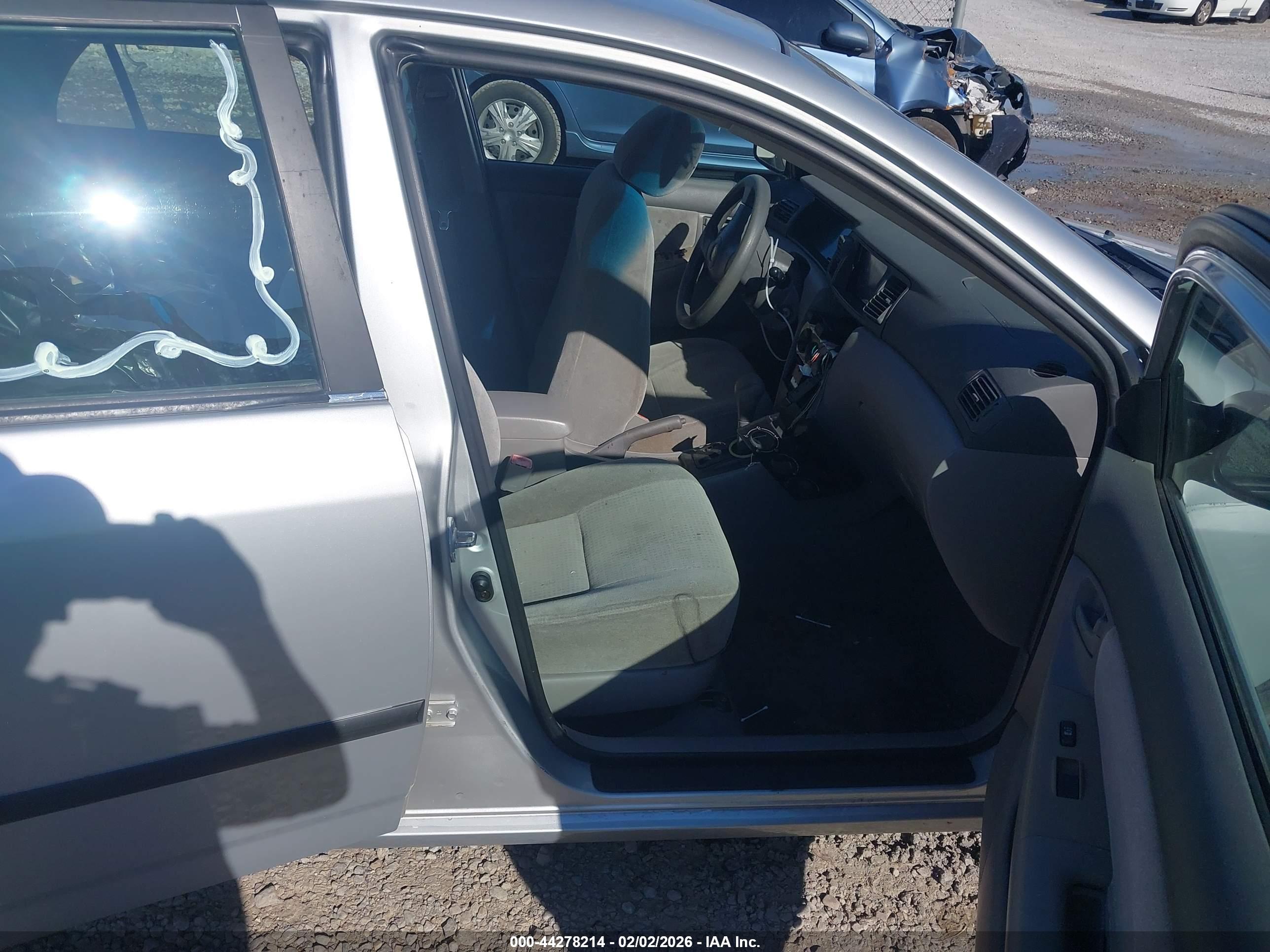 TOYOTA COROLLA image 5