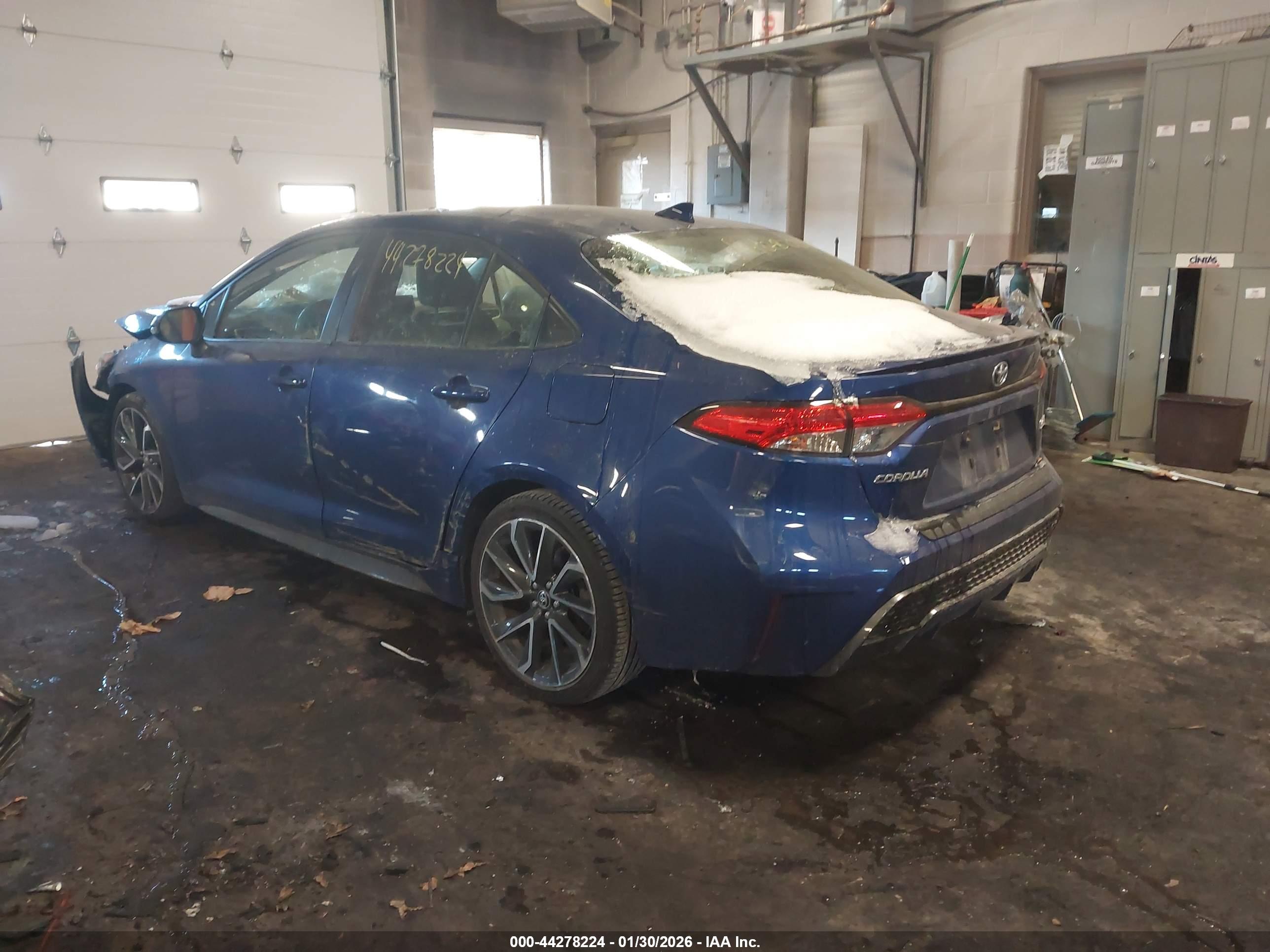 TOYOTA COROLLA image 3