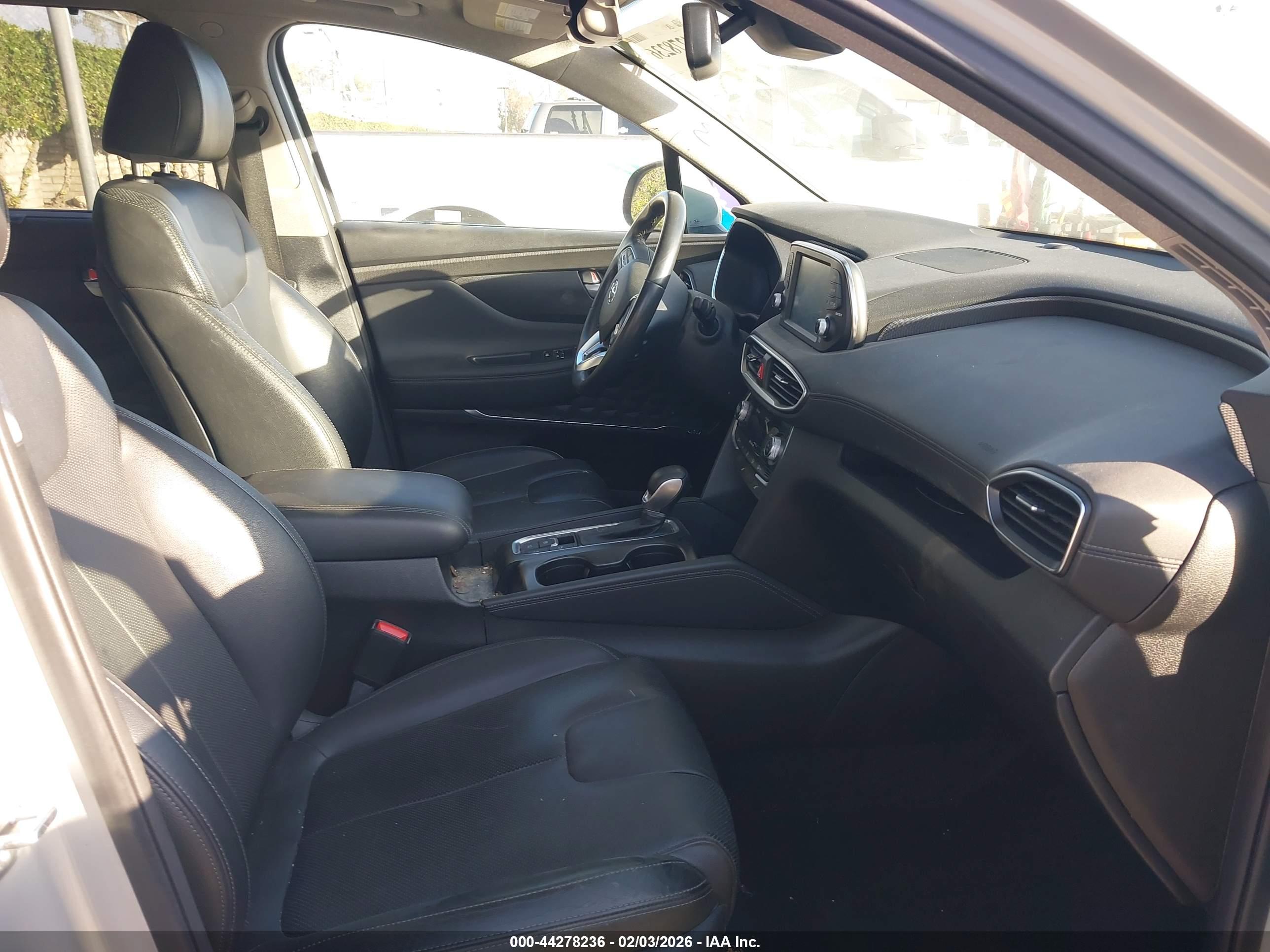 HYUNDAI SANTA image 5