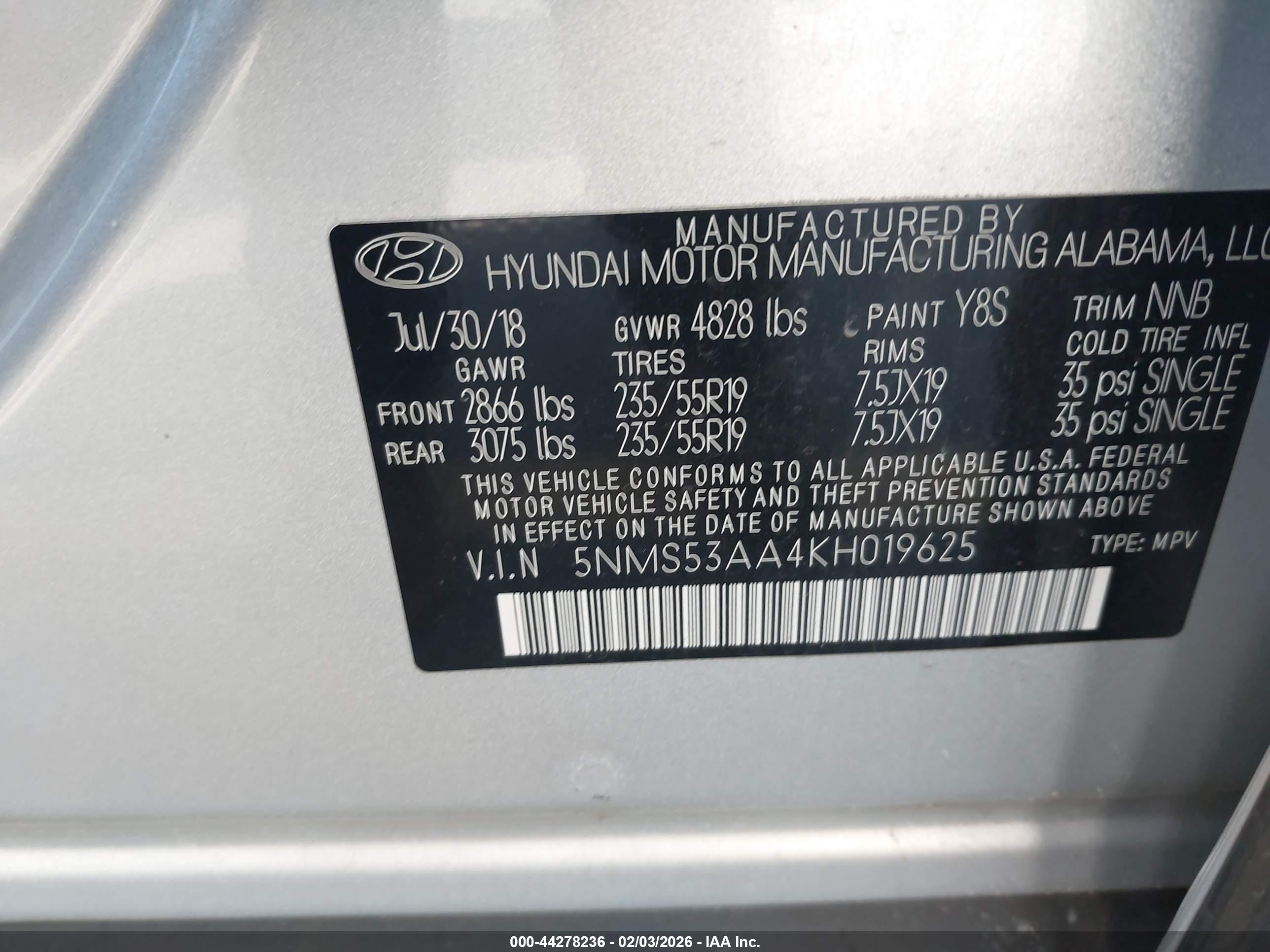 HYUNDAI SANTA image 9
