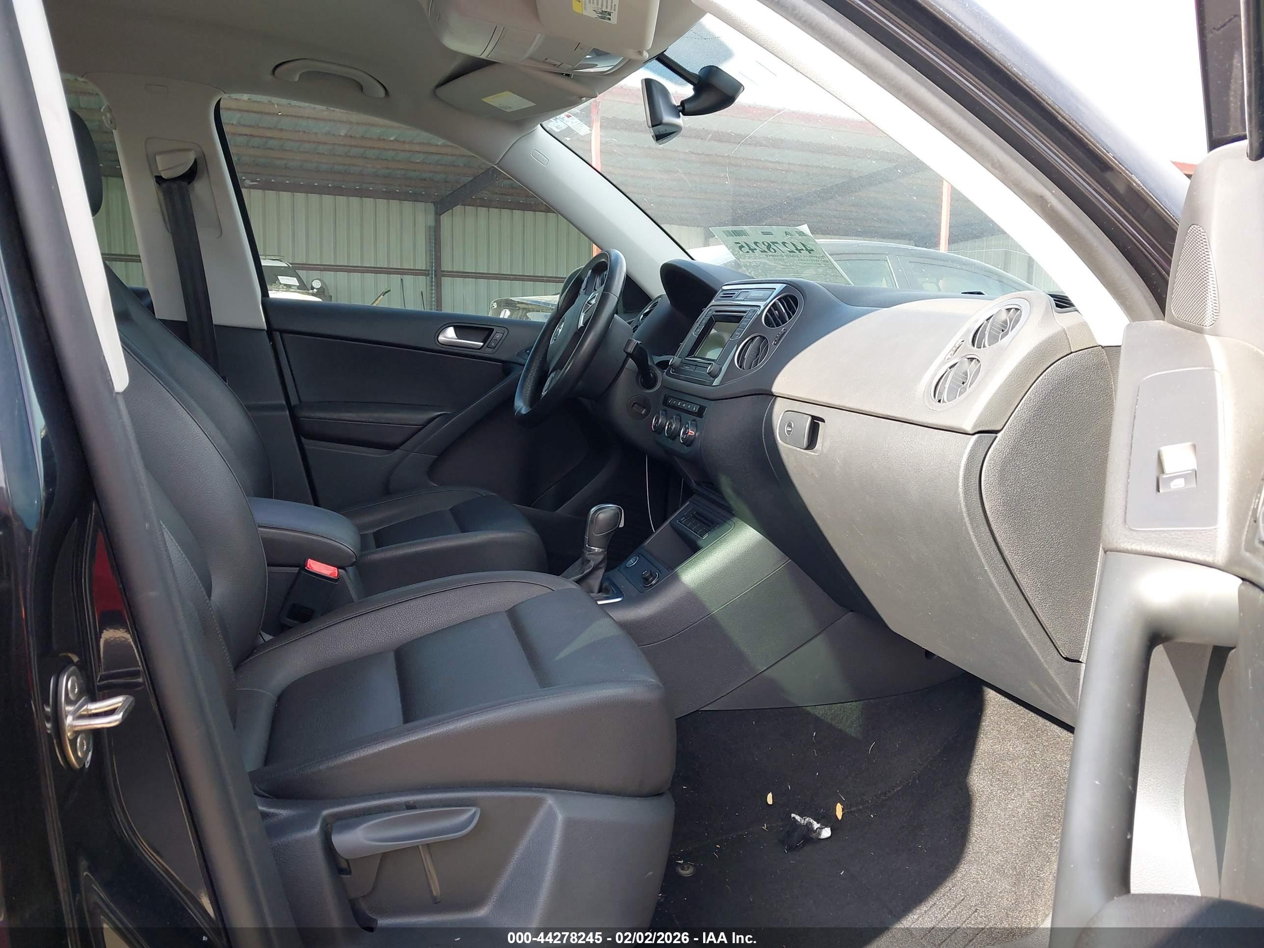 VOLKSWAGEN TIGUAN image 5