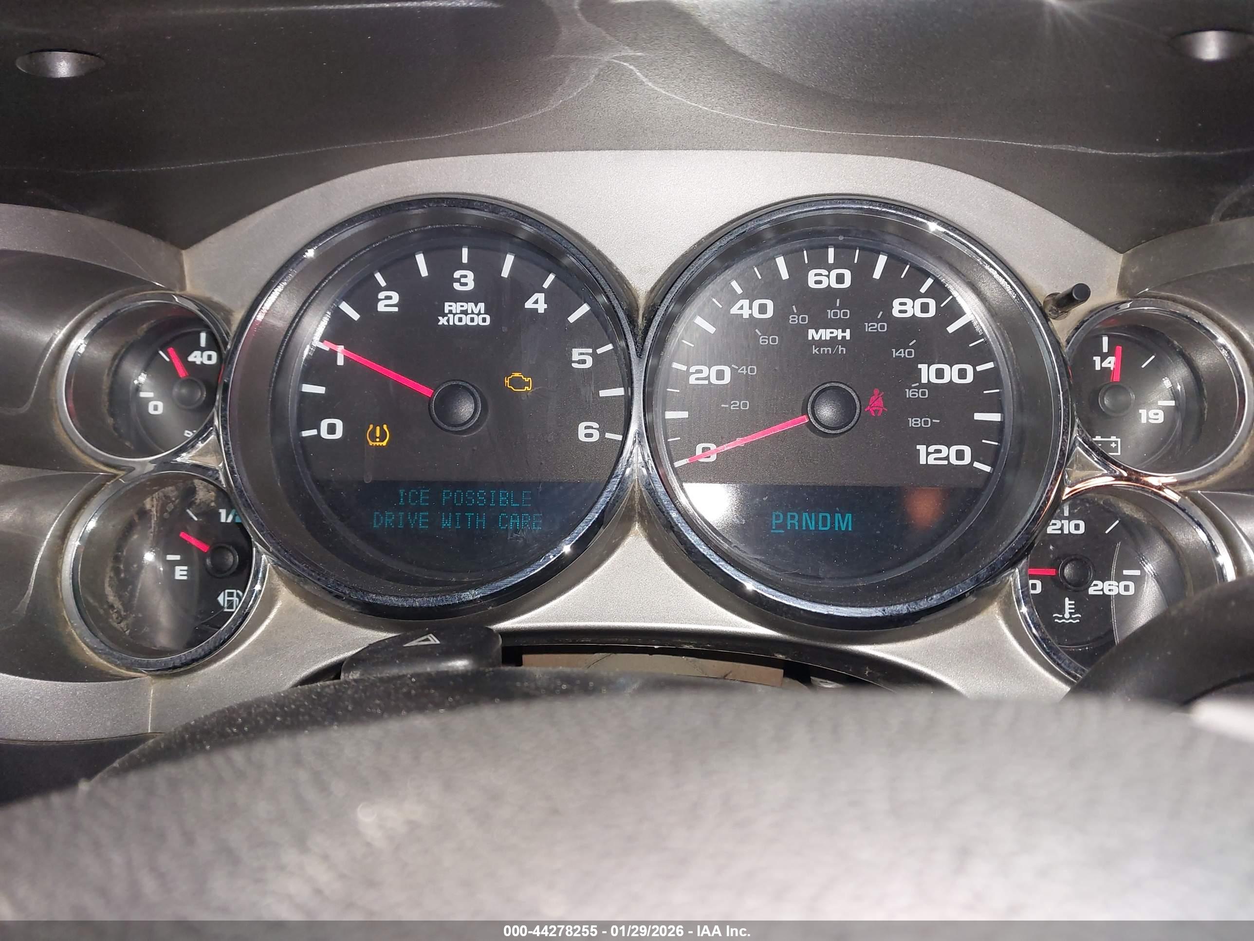 CHEVROLET SILVERADO image 7