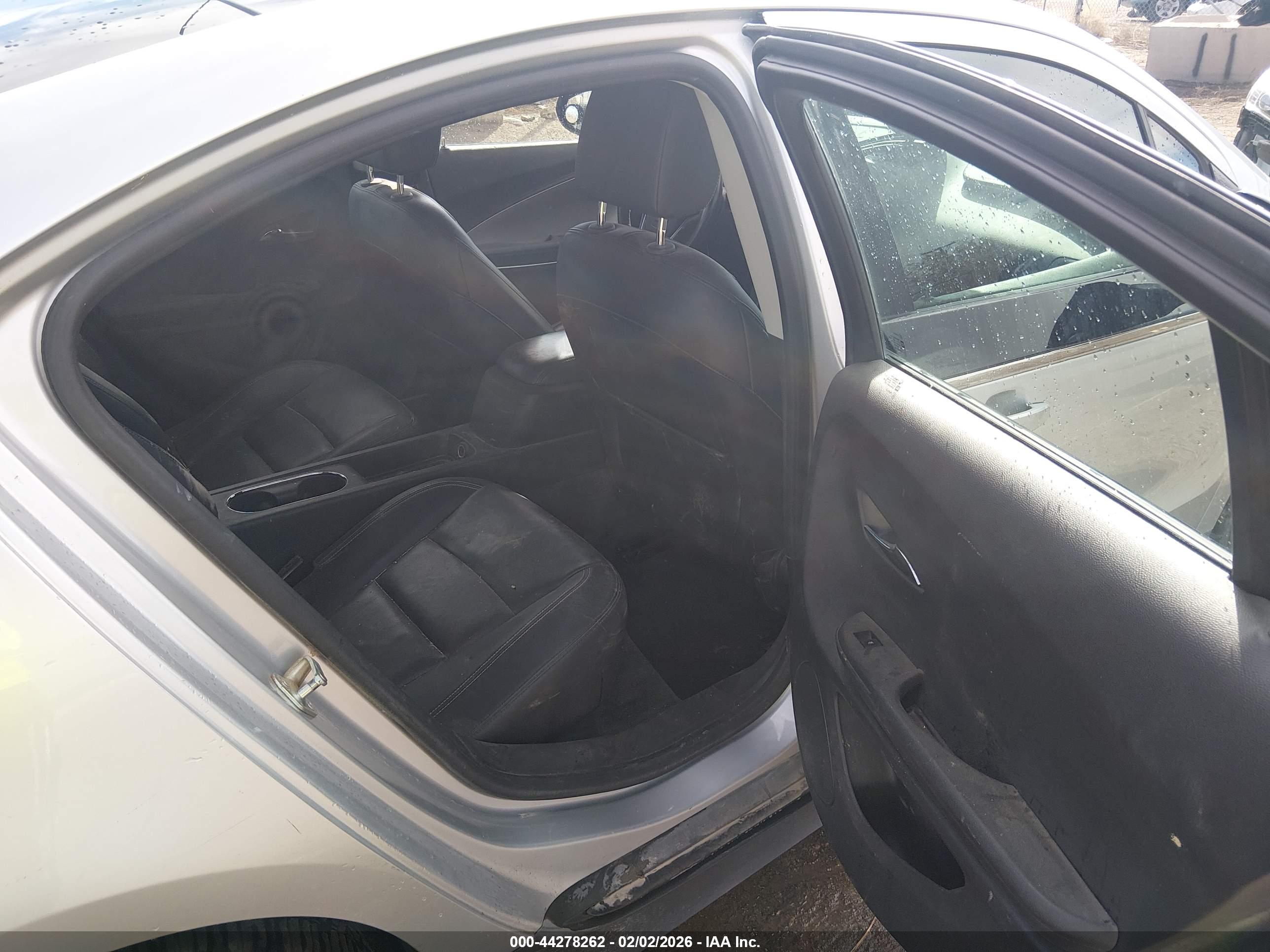 CHEVROLET VOLT image 8
