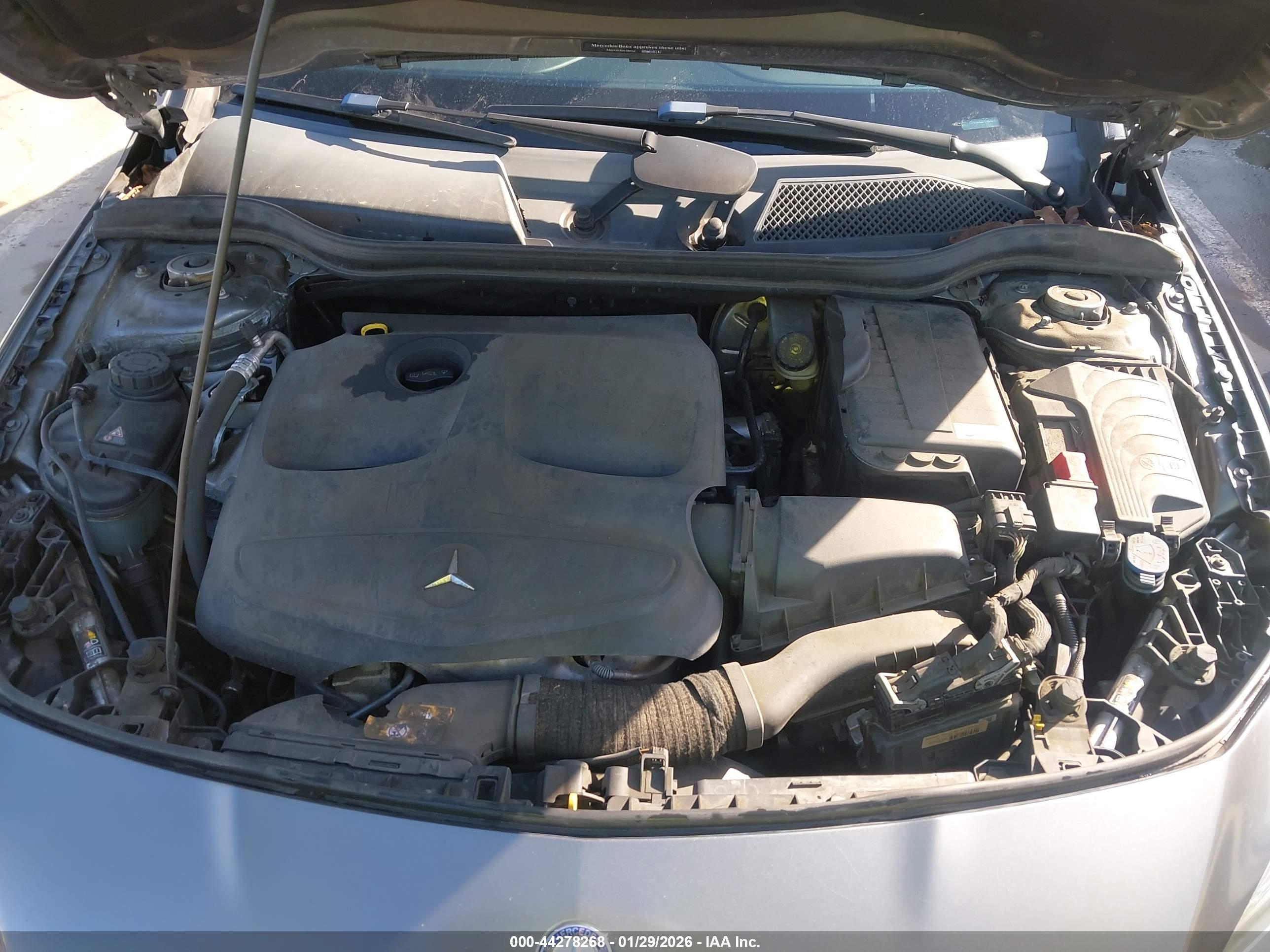 MERCEDES-BENZ CLA image 10