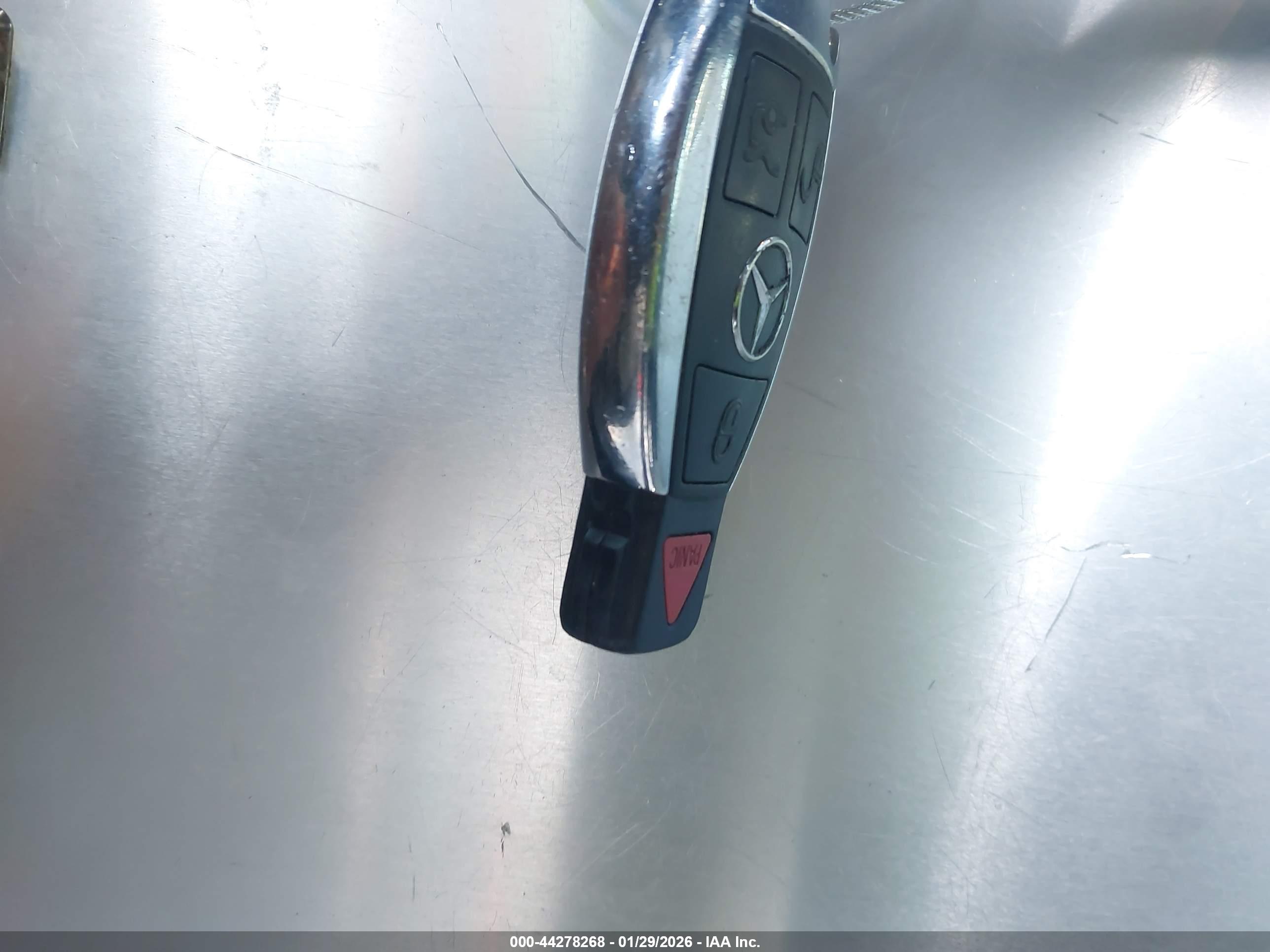 MERCEDES-BENZ CLA image 11