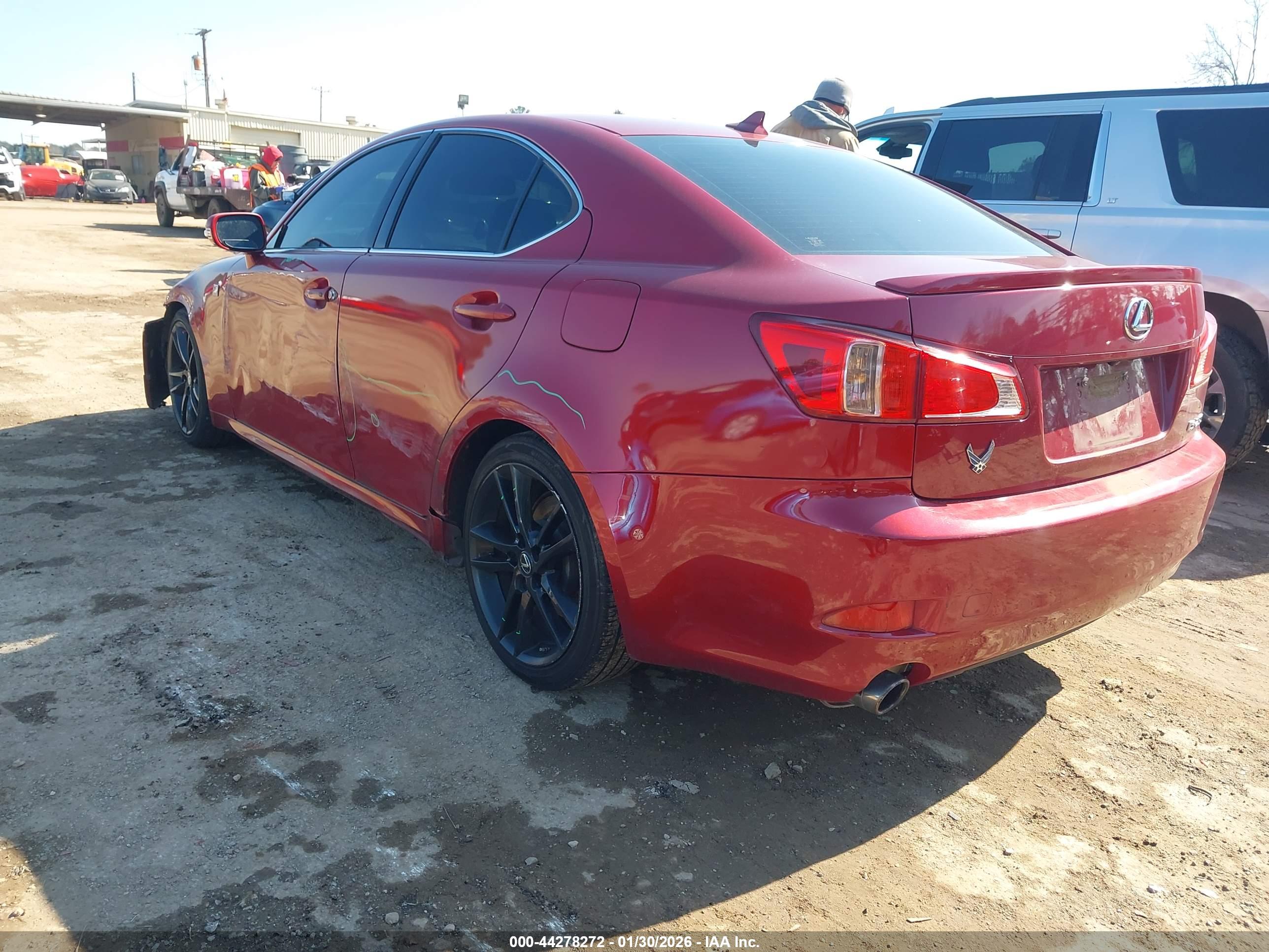LEXUS IS image 3