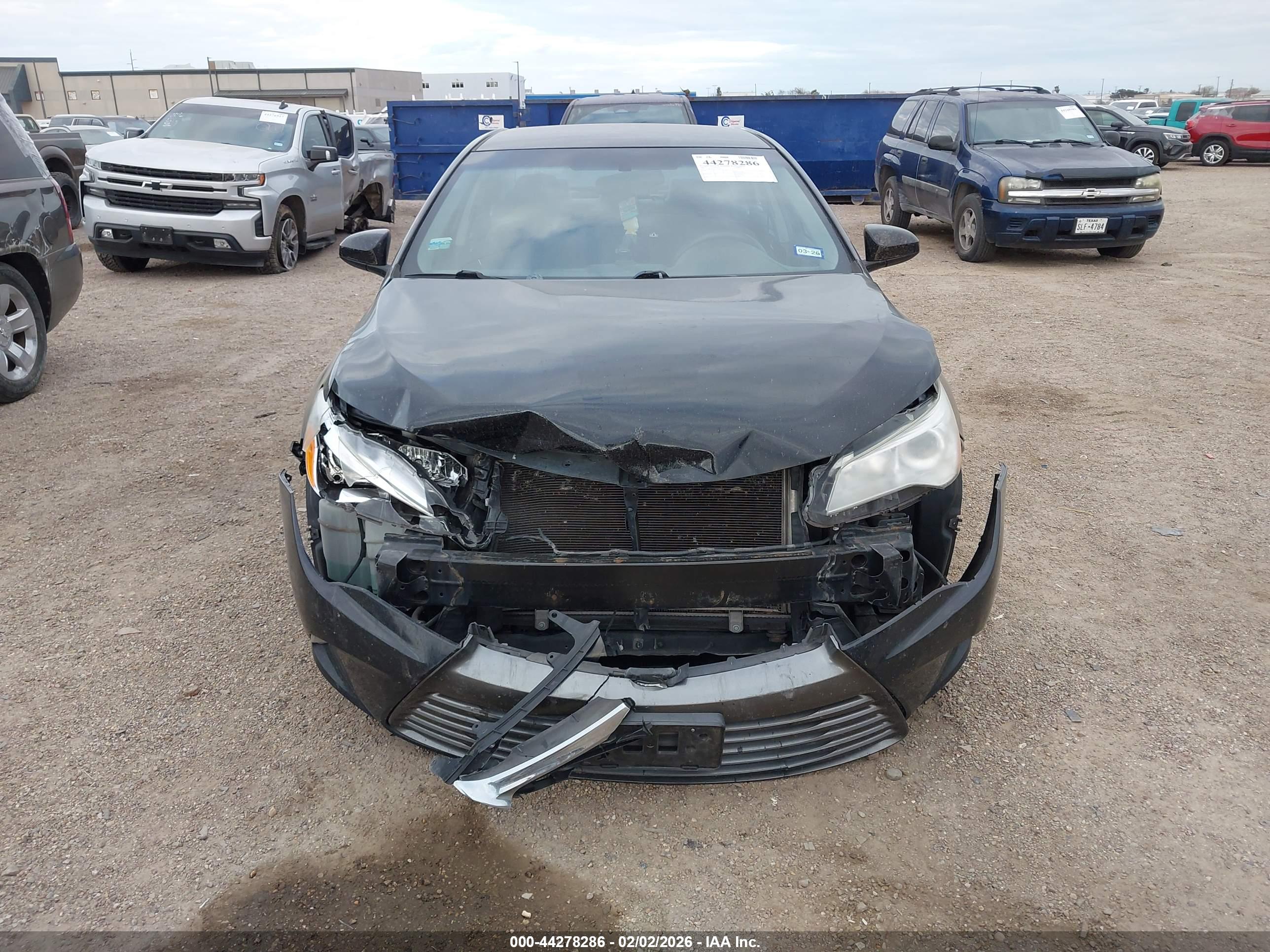 TOYOTA CAMRY image 6