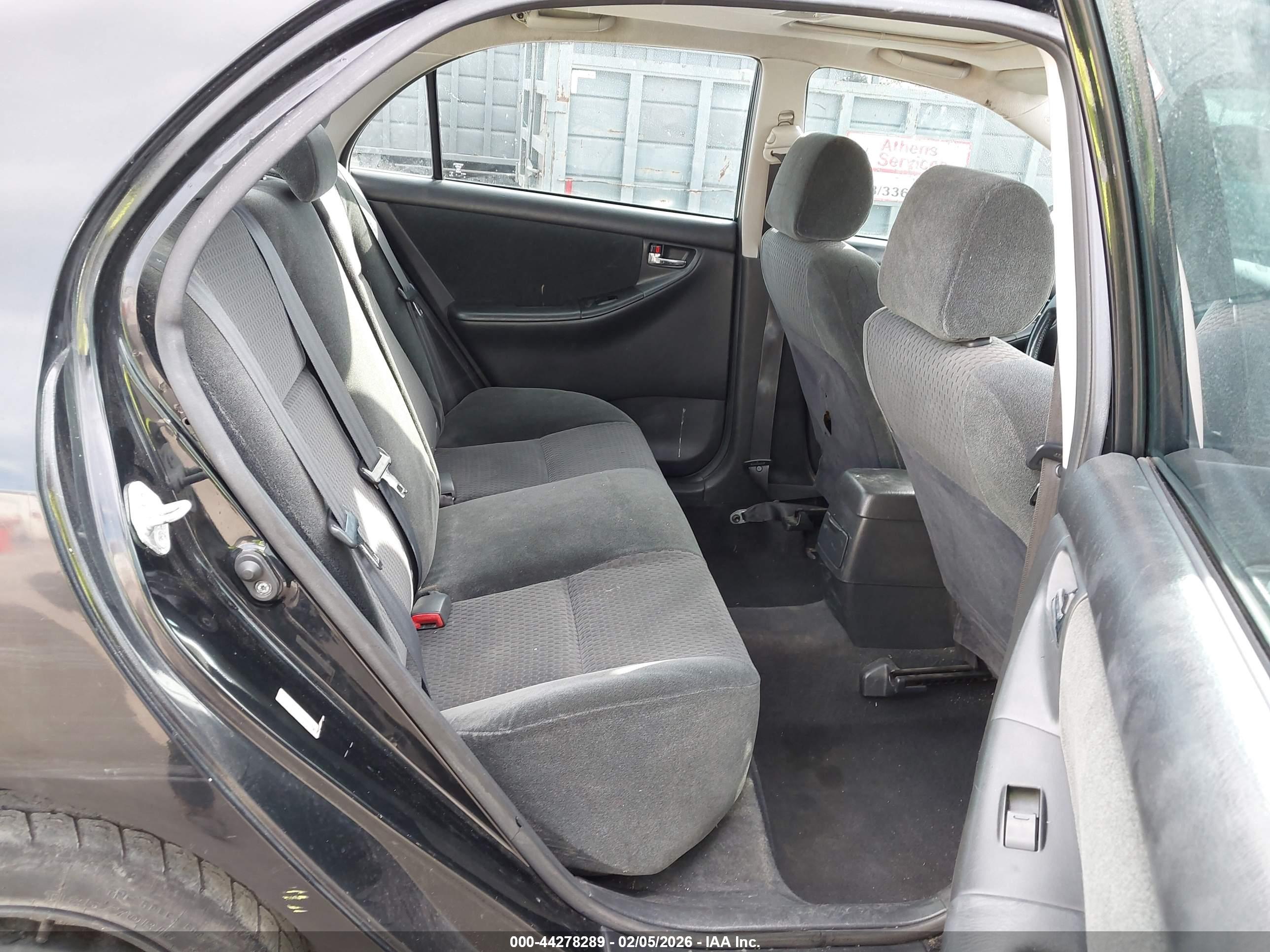 TOYOTA COROLLA image 8