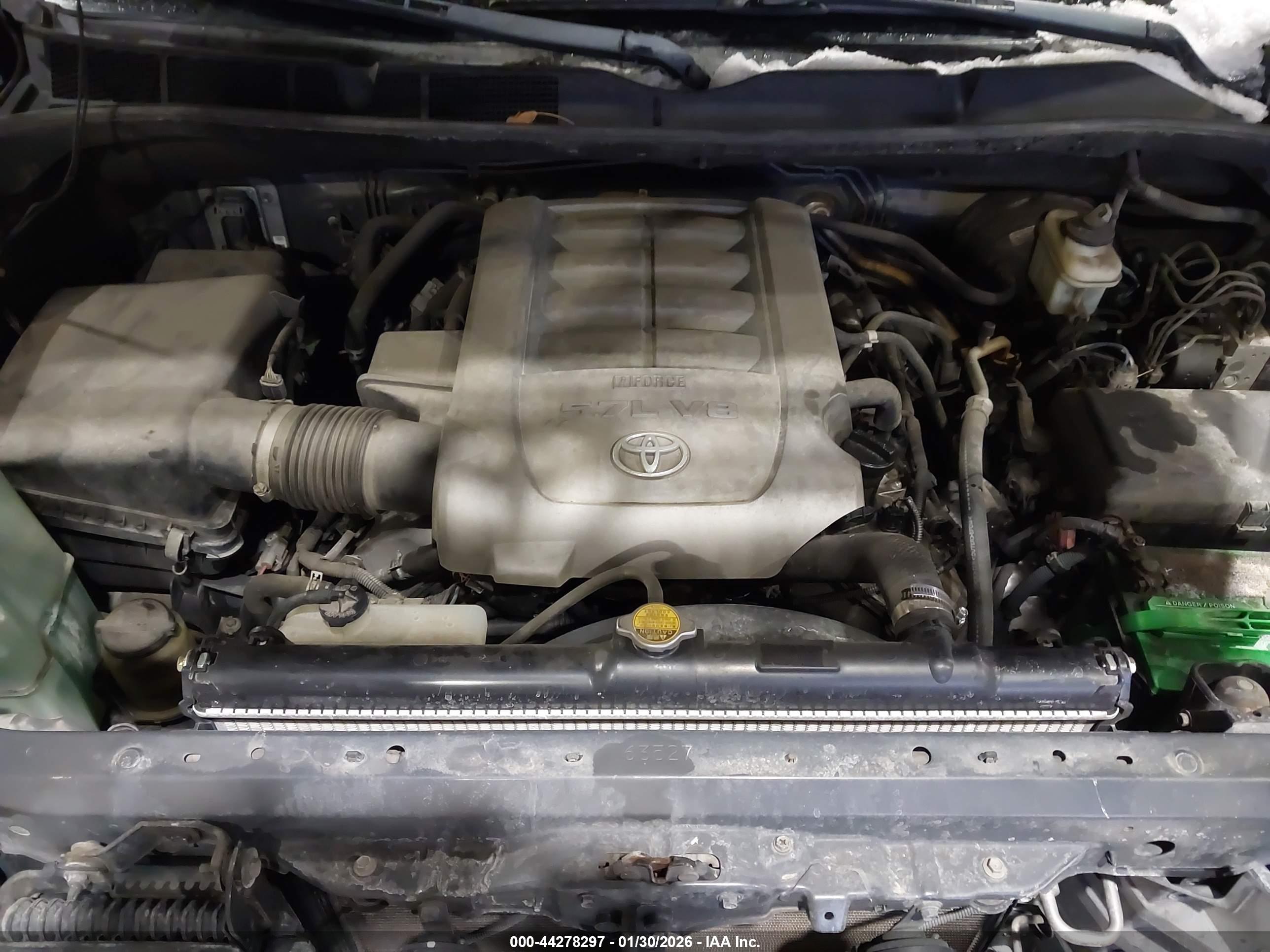 TOYOTA TUNDRA image 10