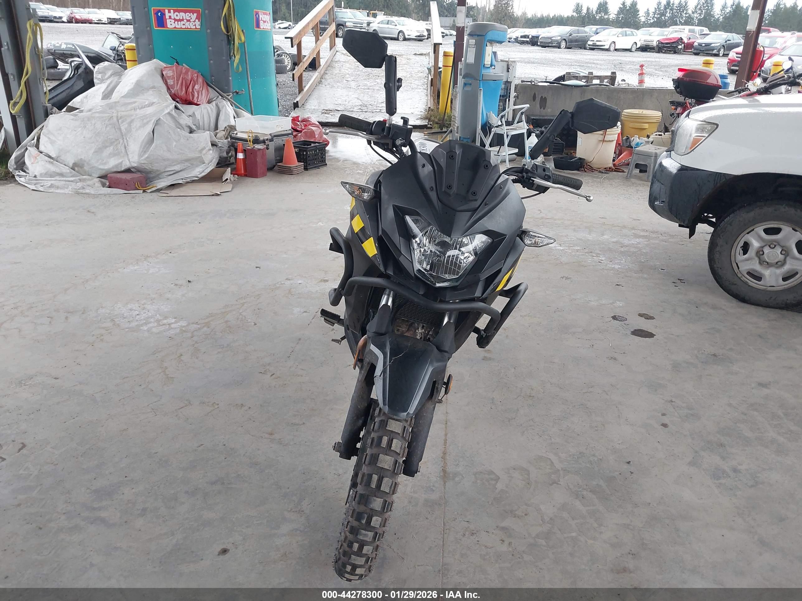 KAWASAKI KLE300 image 5