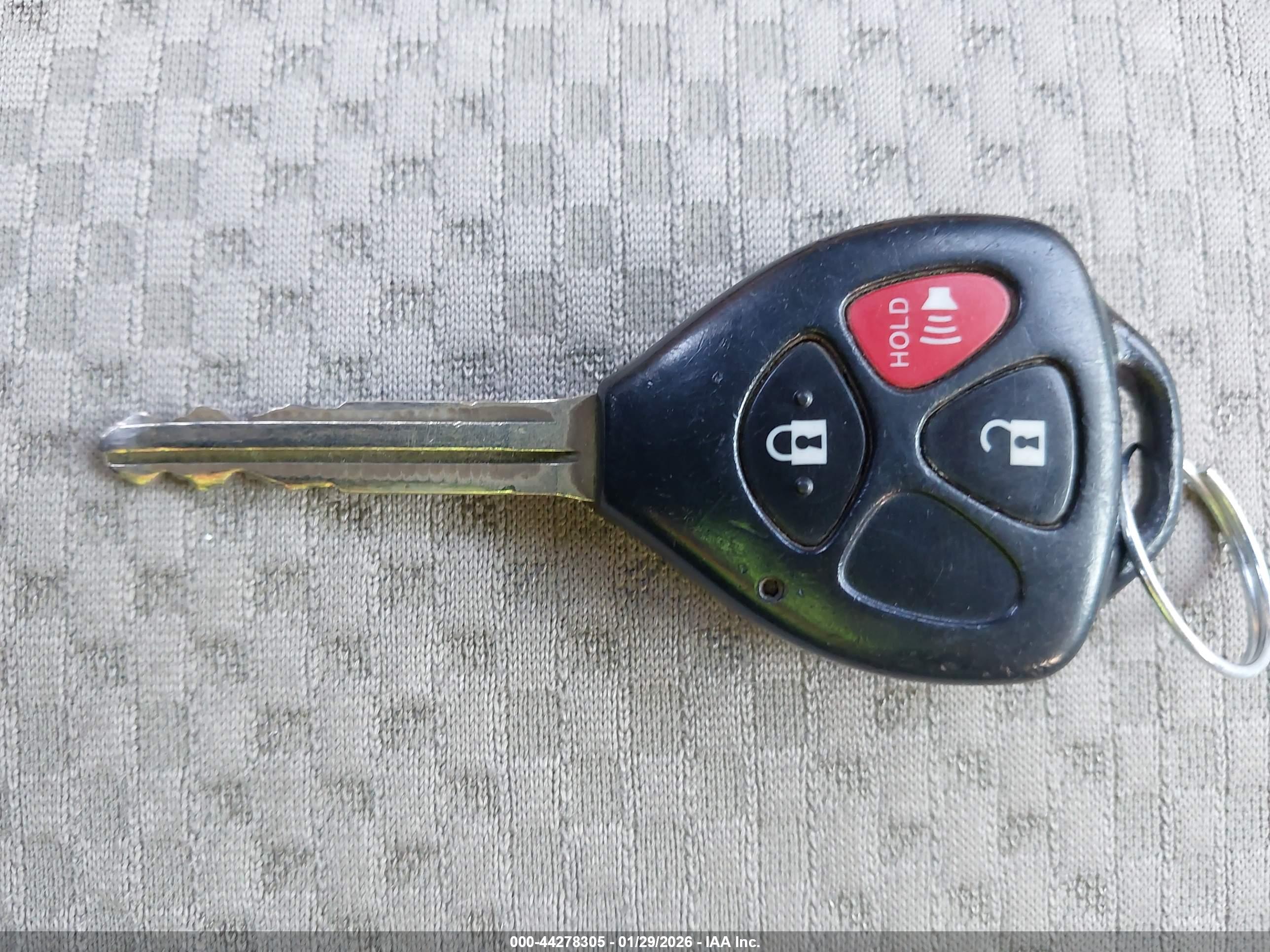 TOYOTA RAV4 image 11