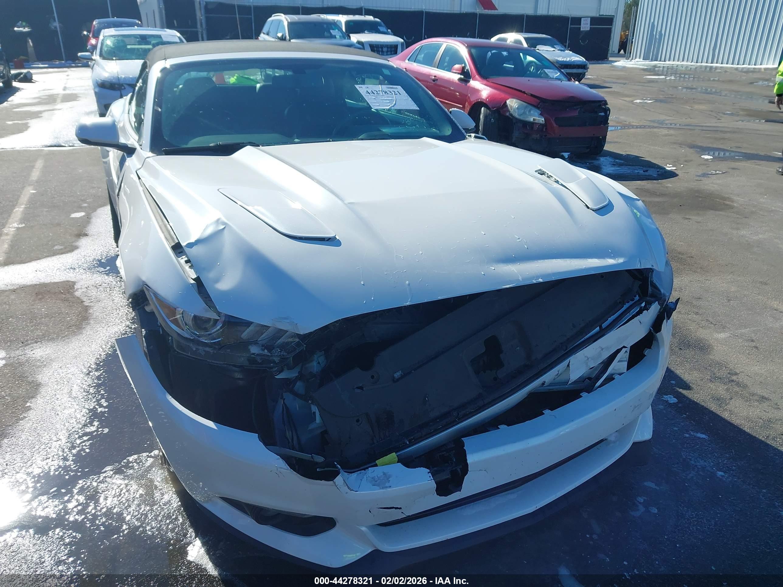 FORD MUSTANG image 6